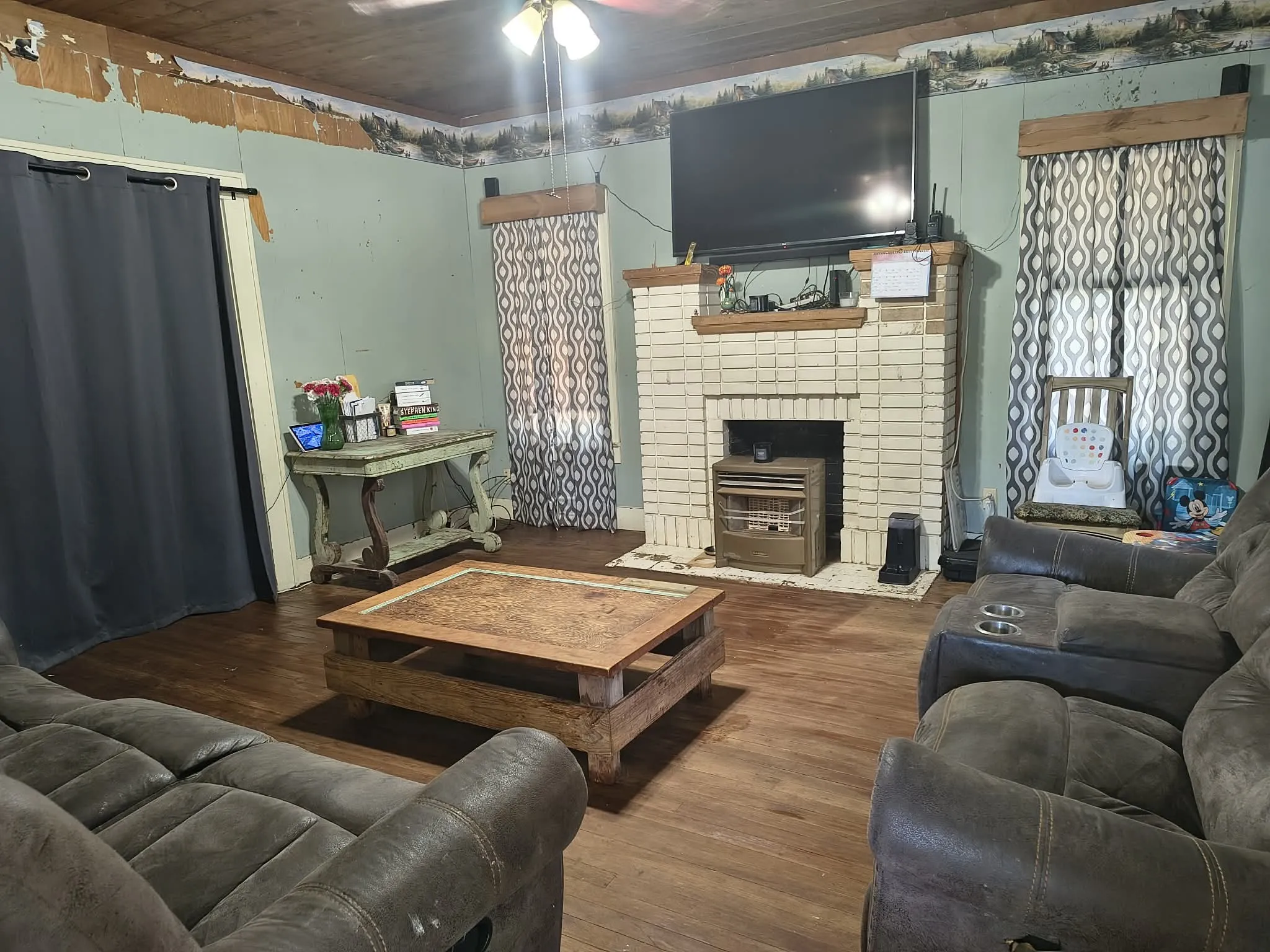 Single Family Residence For Sale in Jones County , 1308 Avenue L, Anson, Texas 79501, 3 Bedrooms, 2 Bathrooms, Garage spaces, 1,694 Sqft, built in 1940, Price $75,000, mls#21285887, Real Estate Agent in Anson, Homes For Sale in Jones county, Homes For Sale in Anson, Realtor in Anson Texas, Real Estate Brokerage Independent Realty Texas, Luminita Cordes Realtor
