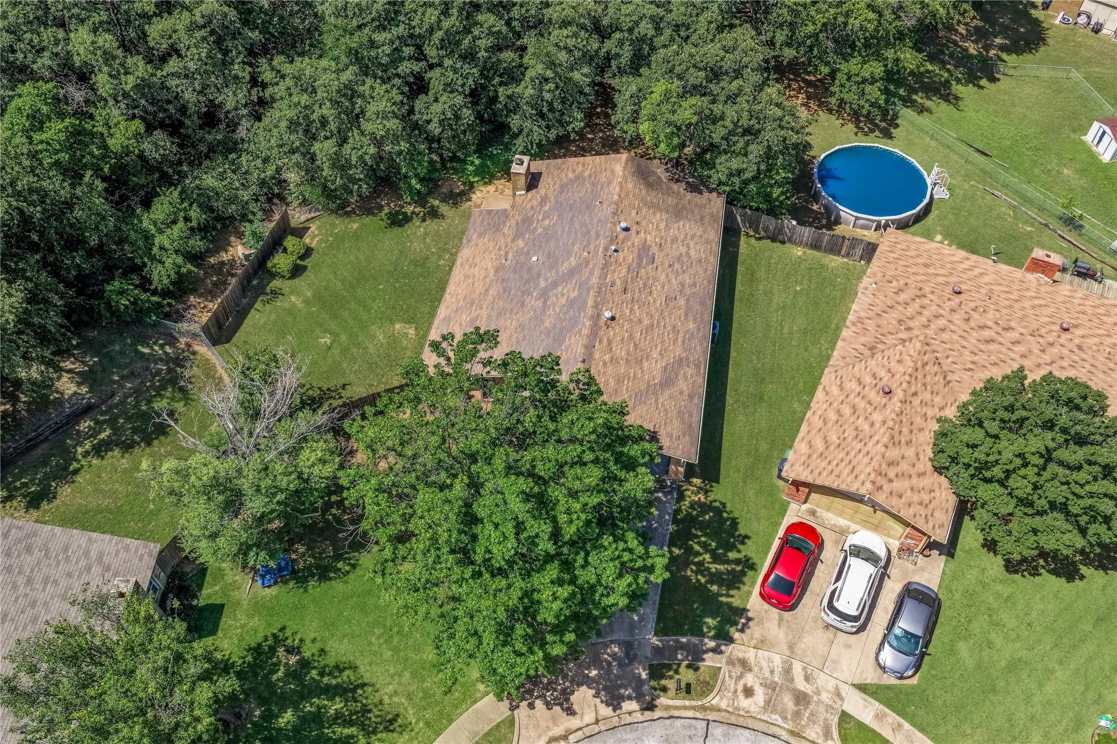 Single Family Residence For Sale in Tarrant County , 6610 High Country Trail, Arlington, Texas 76016, 3 Bedroom, 2 Bathroom, 2 Garage spaces, 1,911 Sqft, built in 1979, mls#21285888, Real Estate Agent in Arlington, Homes For Sale in Tarrant county, Homes For Sale in Arlington, Realtor in Arlington Texas, Real Estate Brokerage Independent Realty Texas, Luminita Cordes Realtor