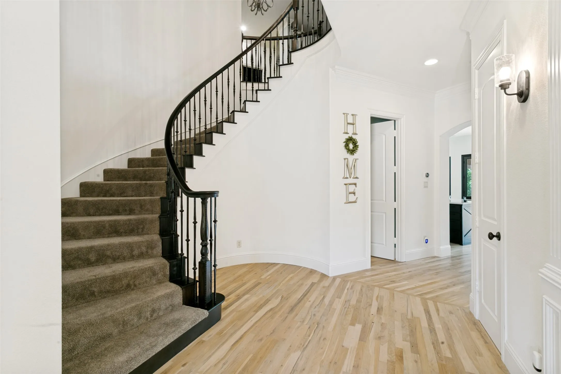 Single Family Residence For Sale in Dallas County , 631 Deforest Court, Coppell, Texas 75019, 5 Bedroom, 6 Bathroom, 3 Garage spaces, 5,370 Sqft, built in 2003, mls#21285870, Real Estate Agent in Coppell, Homes For Sale in Dallas county, Homes For Sale in Coppell, Realtor in Coppell Texas, Real Estate Brokerage Independent Realty Texas, Luminita Cordes Realtor