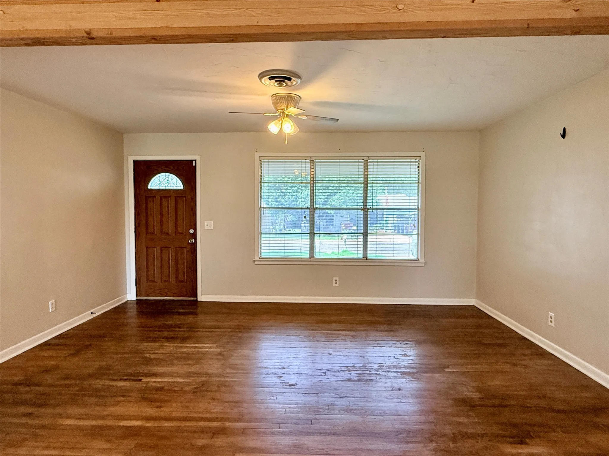 Single Family Residence For Sale in Young County , 105 Ragland Street, Graham, Texas 76450, 4 Bedroom, 1 Bathroom, Garage spaces, 1,568 Sqft, built in 1950, mls#21285904, Real Estate Agent in Graham, Homes For Sale in Young county, Homes For Sale in Graham, Realtor in Graham Texas, Real Estate Brokerage Independent Realty Texas, Luminita Cordes Realtor