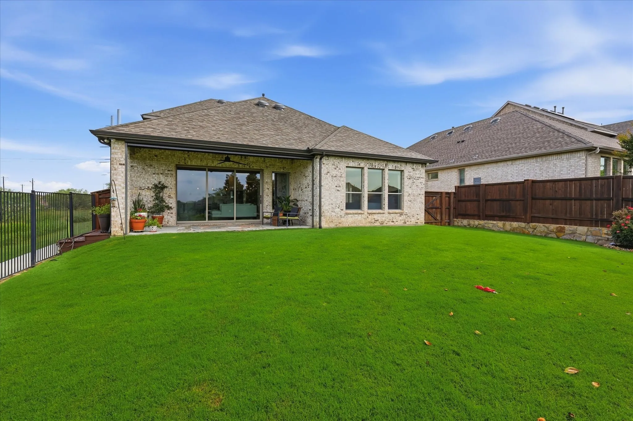 Single Family Residence For Sale in Denton County , 11621 Cedar Grove, Flower Mound, Texas 76262, 4 Bedroom, 3 Bathroom, 2 Garage spaces, 3,727 Sqft, built in 2018, mls#21279737, Real Estate Agent in Flower Mound, Homes For Sale in Denton county, Homes For Sale in Flower Mound, Realtor in Flower Mound Texas, Real Estate Brokerage Independent Realty Texas, Luminita Cordes Realtor