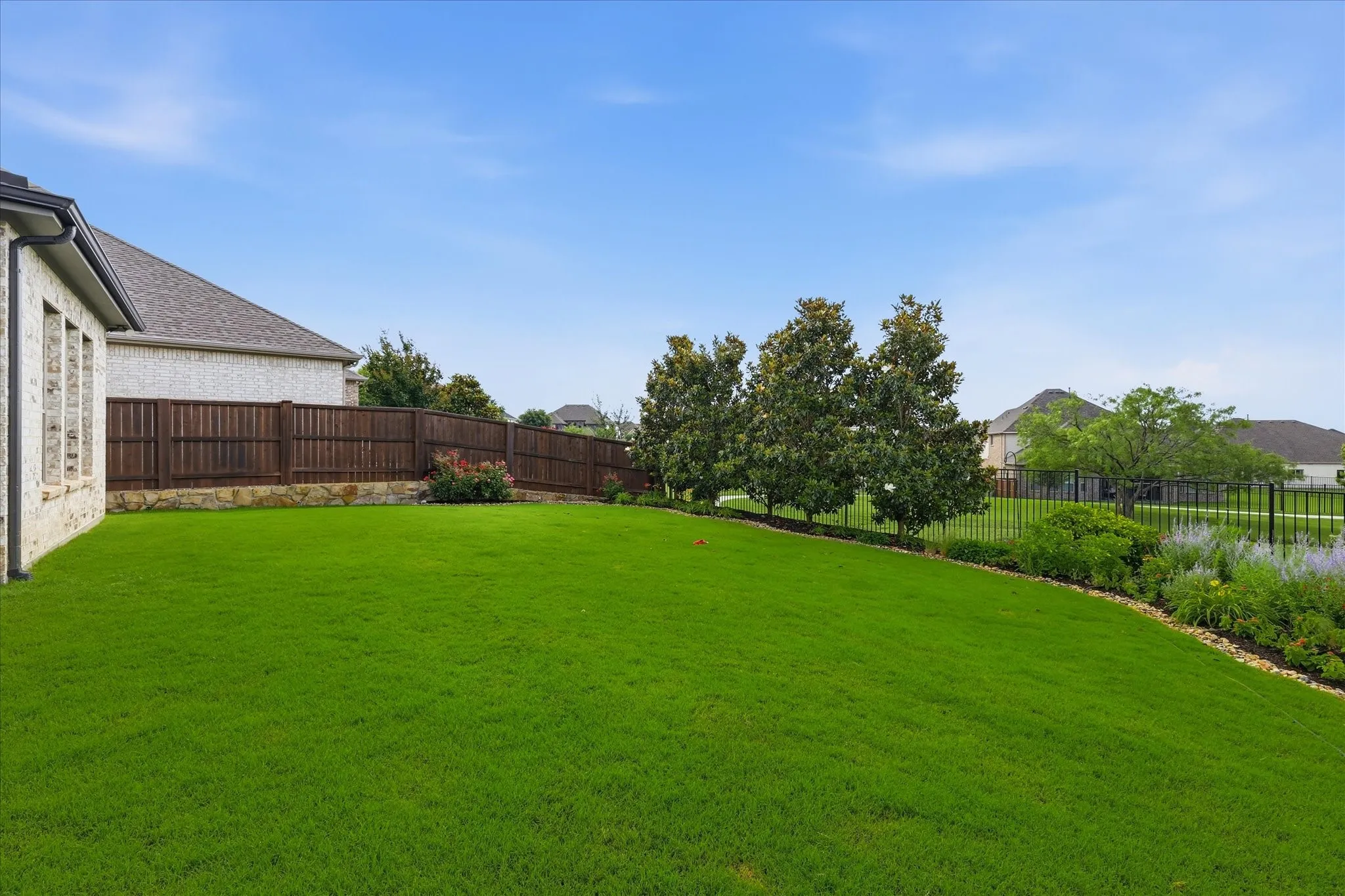 Single Family Residence For Sale in Denton County , 11621 Cedar Grove, Flower Mound, Texas 76262, 4 Bedroom, 3 Bathroom, 2 Garage spaces, 3,727 Sqft, built in 2018, mls#21279737, Real Estate Agent in Flower Mound, Homes For Sale in Denton county, Homes For Sale in Flower Mound, Realtor in Flower Mound Texas, Real Estate Brokerage Independent Realty Texas, Luminita Cordes Realtor