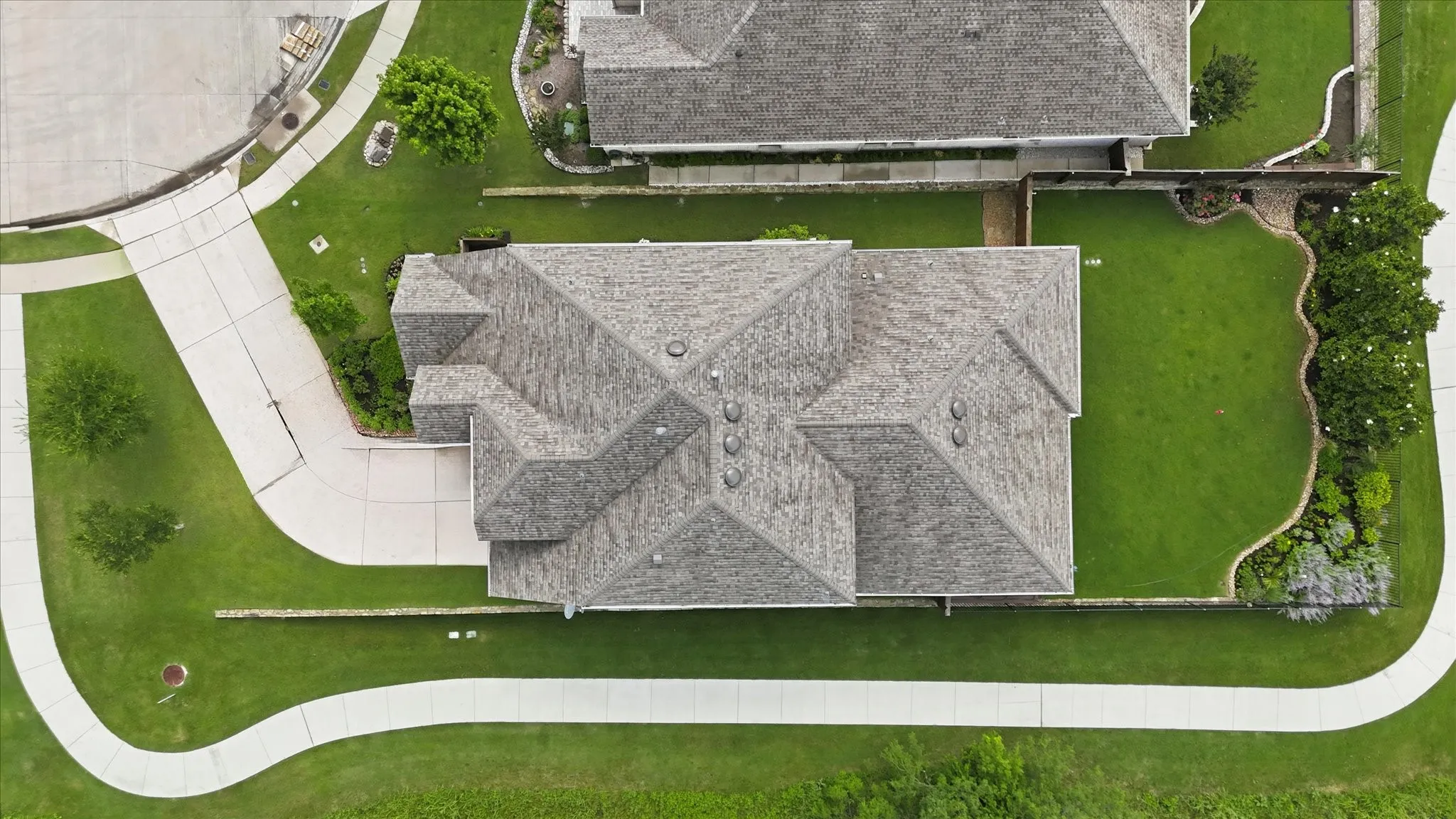 Single Family Residence For Sale in Denton County , 11621 Cedar Grove, Flower Mound, Texas 76262, 4 Bedroom, 3 Bathroom, 2 Garage spaces, 3,727 Sqft, built in 2018, mls#21279737, Real Estate Agent in Flower Mound, Homes For Sale in Denton county, Homes For Sale in Flower Mound, Realtor in Flower Mound Texas, Real Estate Brokerage Independent Realty Texas, Luminita Cordes Realtor