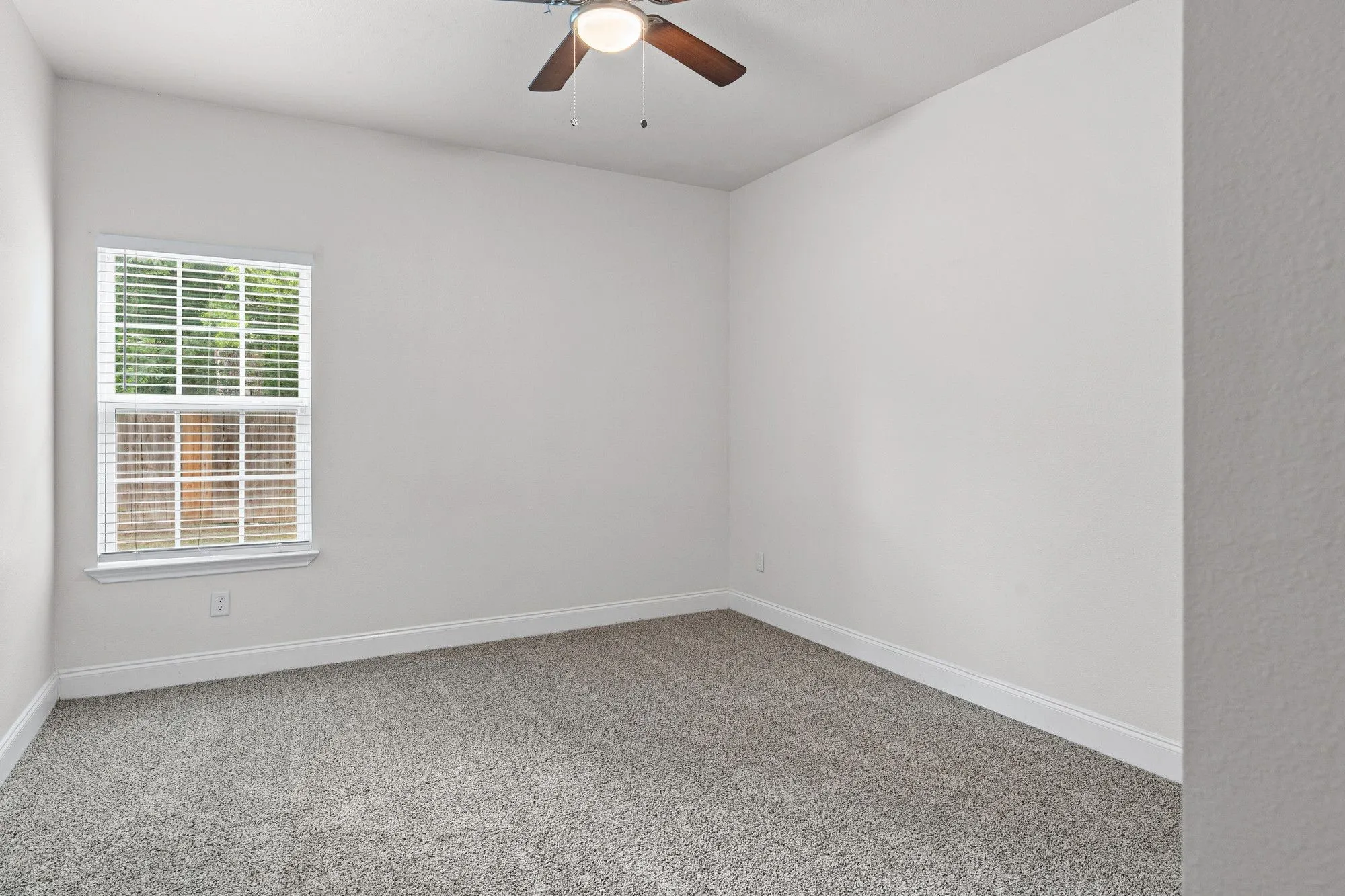 Single Family Residence For Sale in Hunt County , 2812 Bourland Street, Greenville, Texas 75401, 3 Bedroom, 2 Bathroom, 1 Garage spaces, 1,471 Sqft, built in 2020, mls#21285911, Real Estate Agent in Greenville, Homes For Sale in Hunt county, Homes For Sale in Greenville, Realtor in Greenville Texas, Real Estate Brokerage Independent Realty Texas, Luminita Cordes Realtor