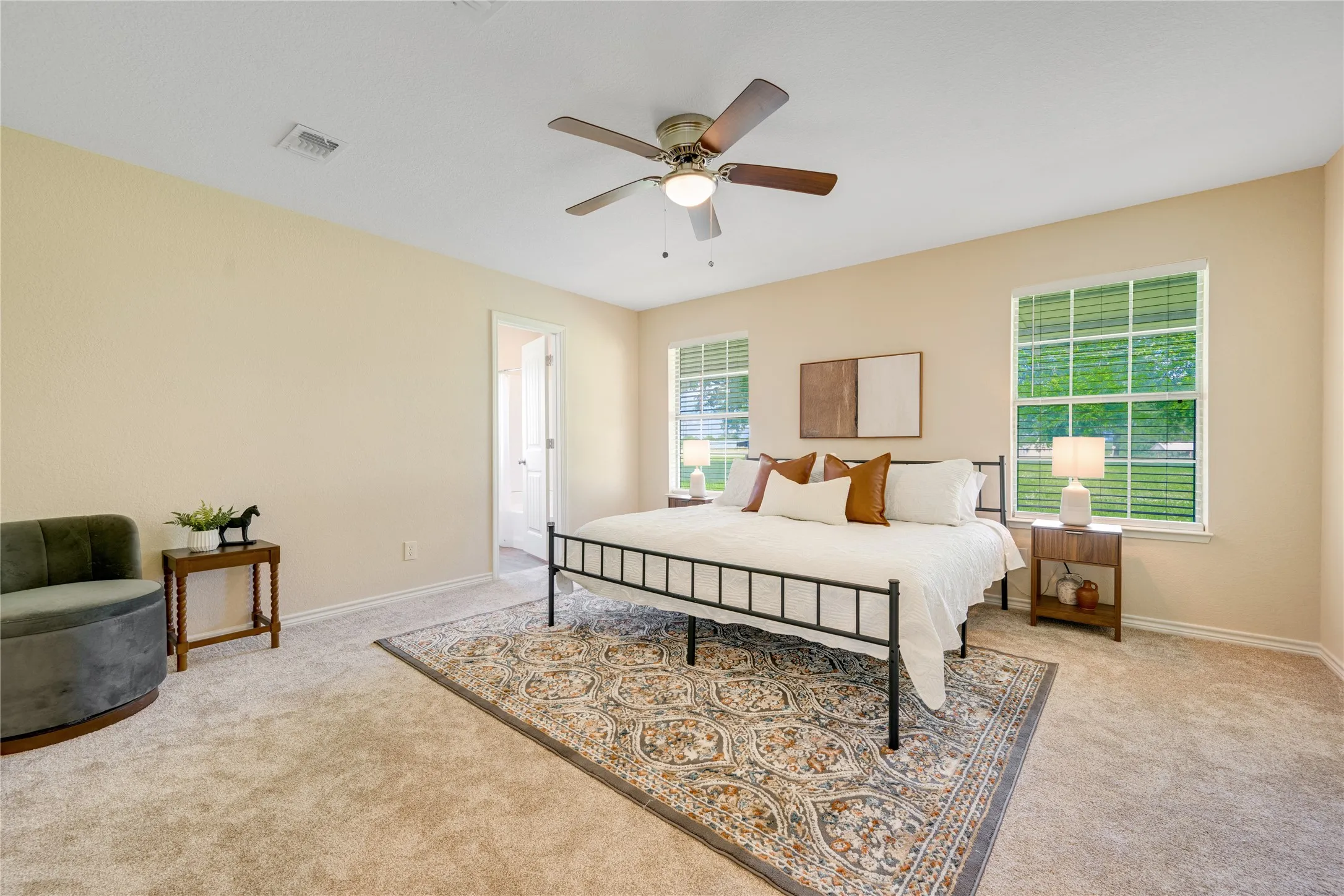 Single Family Residence For Sale in Red River (TX) County , 7350 Farm Road 2573, Clarksville, Texas 75426, 3 Bedrooms, 2 Bathrooms, 2 Garage spaces, 1,770 Sqft, built in 1993, Price $299,900, mls#21285901, Real Estate Agent in Clarksville, Homes For Sale in Red River (TX) county, Homes For Sale in Clarksville, Realtor in Clarksville Texas, Real Estate Brokerage Independent Realty Texas, Luminita Cordes Realtor