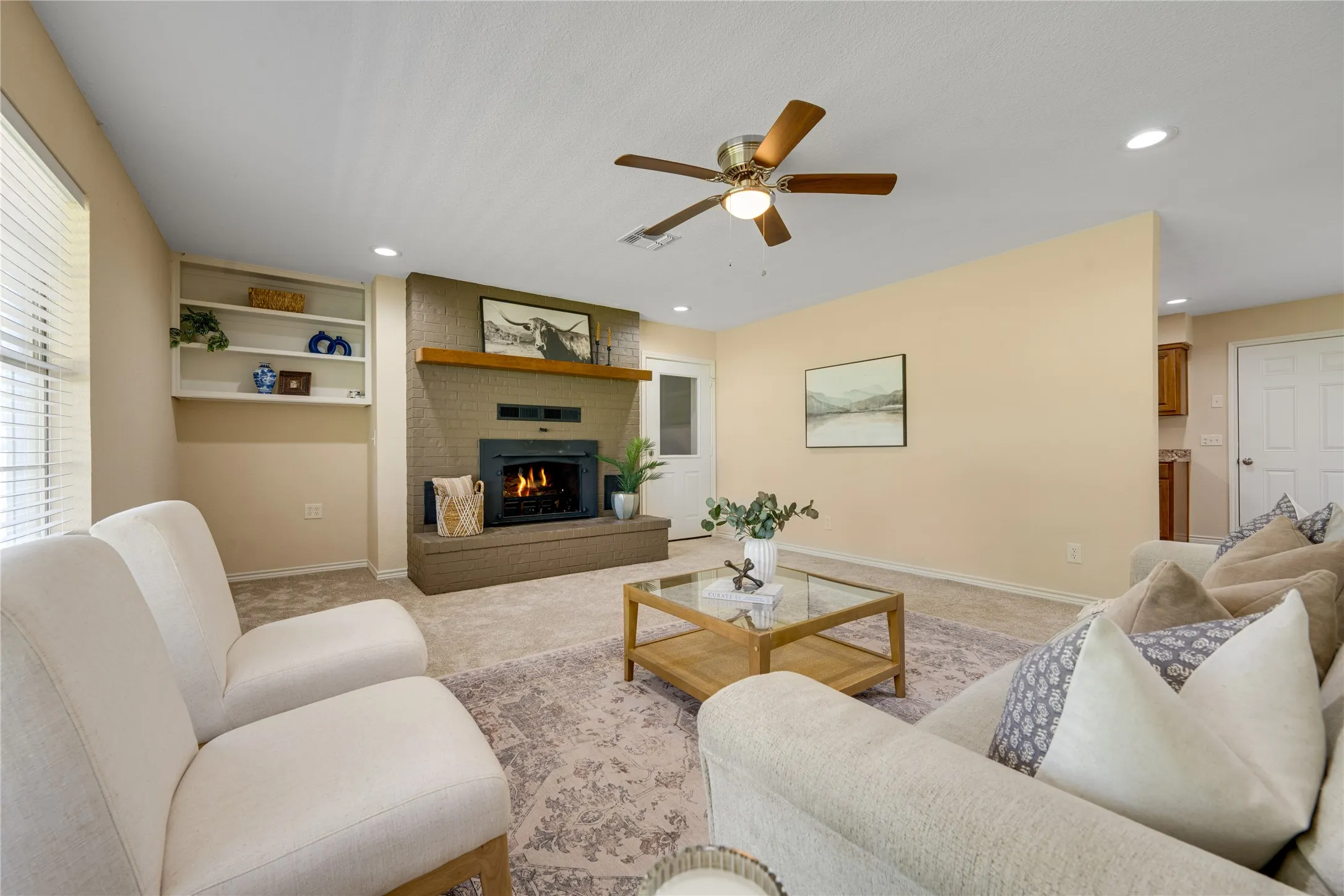 Single Family Residence For Sale in Red River (TX) County , 7350 Farm Road 2573, Clarksville, Texas 75426, 3 Bedrooms, 2 Bathrooms, 2 Garage spaces, 1,770 Sqft, built in 1993, Price $299,900, mls#21285901, Real Estate Agent in Clarksville, Homes For Sale in Red River (TX) county, Homes For Sale in Clarksville, Realtor in Clarksville Texas, Real Estate Brokerage Independent Realty Texas, Luminita Cordes Realtor