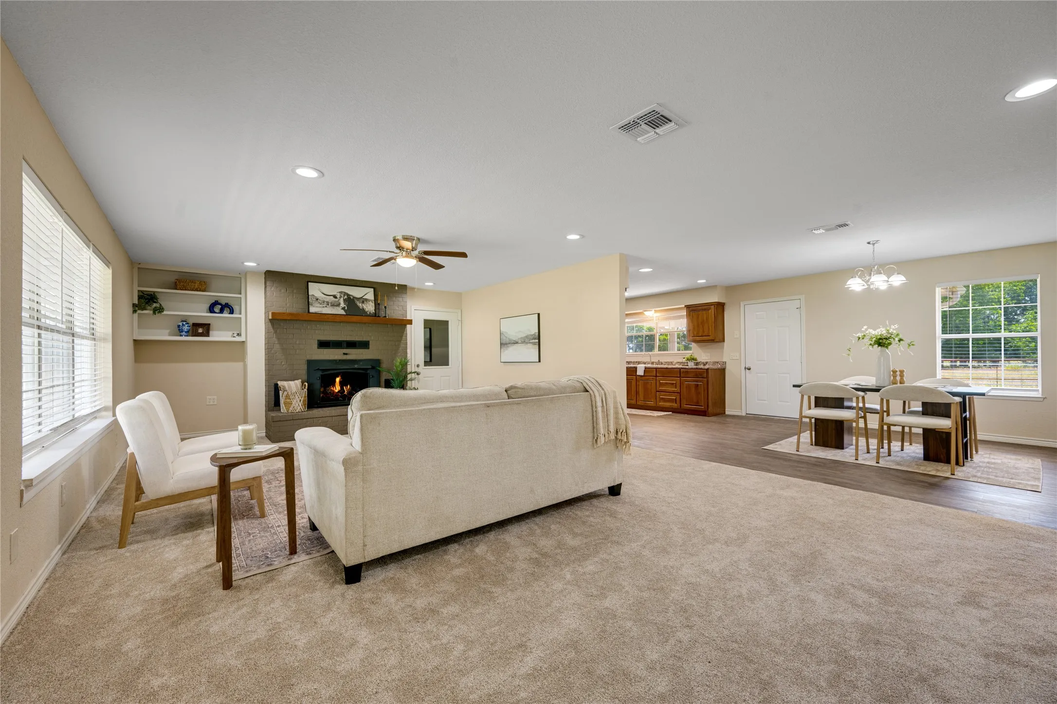 Single Family Residence For Sale in Red River (TX) County , 7350 Farm Road 2573, Clarksville, Texas 75426, 3 Bedrooms, 2 Bathrooms, 2 Garage spaces, 1,770 Sqft, built in 1993, Price $299,900, mls#21285901, Real Estate Agent in Clarksville, Homes For Sale in Red River (TX) county, Homes For Sale in Clarksville, Realtor in Clarksville Texas, Real Estate Brokerage Independent Realty Texas, Luminita Cordes Realtor