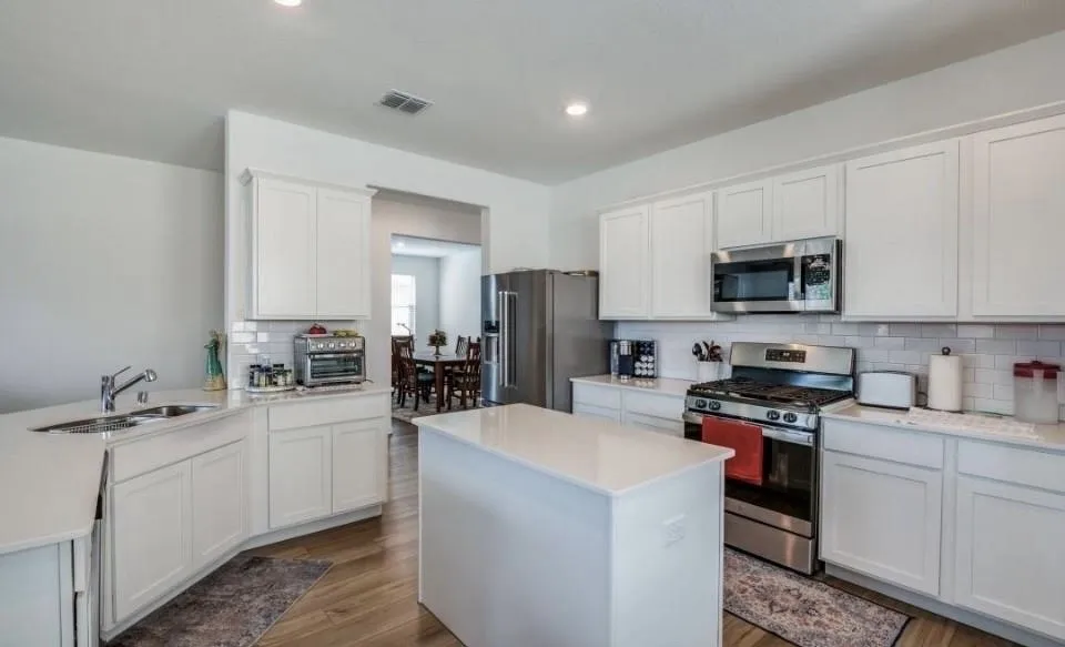 Single Family Residence For Rent in Collin County , 8424 Gray Squirrel Lane, Mc Kinney, Texas 75071, 5 Bedroom, 2 Bathroom, 2 Garage spaces, 2,010 Sqft, built in 2022, mls#21284720, Real Estate Agent in Mc Kinney, Homes For Rent in Collin county, Homes For Rent in Mc Kinney, Realtor in Mc Kinney Texas, Real Estate Brokerage Independent Realty Texas, Luminita Cordes Realtor