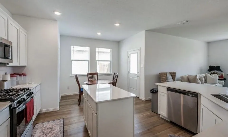 Single Family Residence For Rent in Collin County , 8424 Gray Squirrel Lane, Mc Kinney, Texas 75071, 5 Bedroom, 2 Bathroom, 2 Garage spaces, 2,010 Sqft, built in 2022, mls#21284720, Real Estate Agent in Mc Kinney, Homes For Rent in Collin county, Homes For Rent in Mc Kinney, Realtor in Mc Kinney Texas, Real Estate Brokerage Independent Realty Texas, Luminita Cordes Realtor