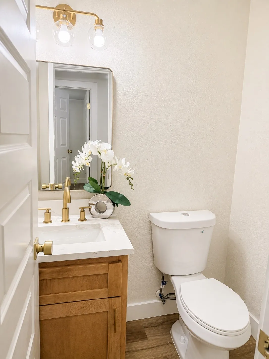 Single Family Residence For Sale in Tarrant County , 1716 Cynthia Lane, Hurst, Texas 76054, 4 Bedroom, 3 Bathroom, 2 Garage spaces, 2,252 Sqft, built in 1970, mls#21275791, Real Estate Agent in Hurst, Homes For Sale in Tarrant county, Homes For Sale in Hurst, Realtor in Hurst Texas, Real Estate Brokerage Independent Realty Texas, Luminita Cordes Realtor