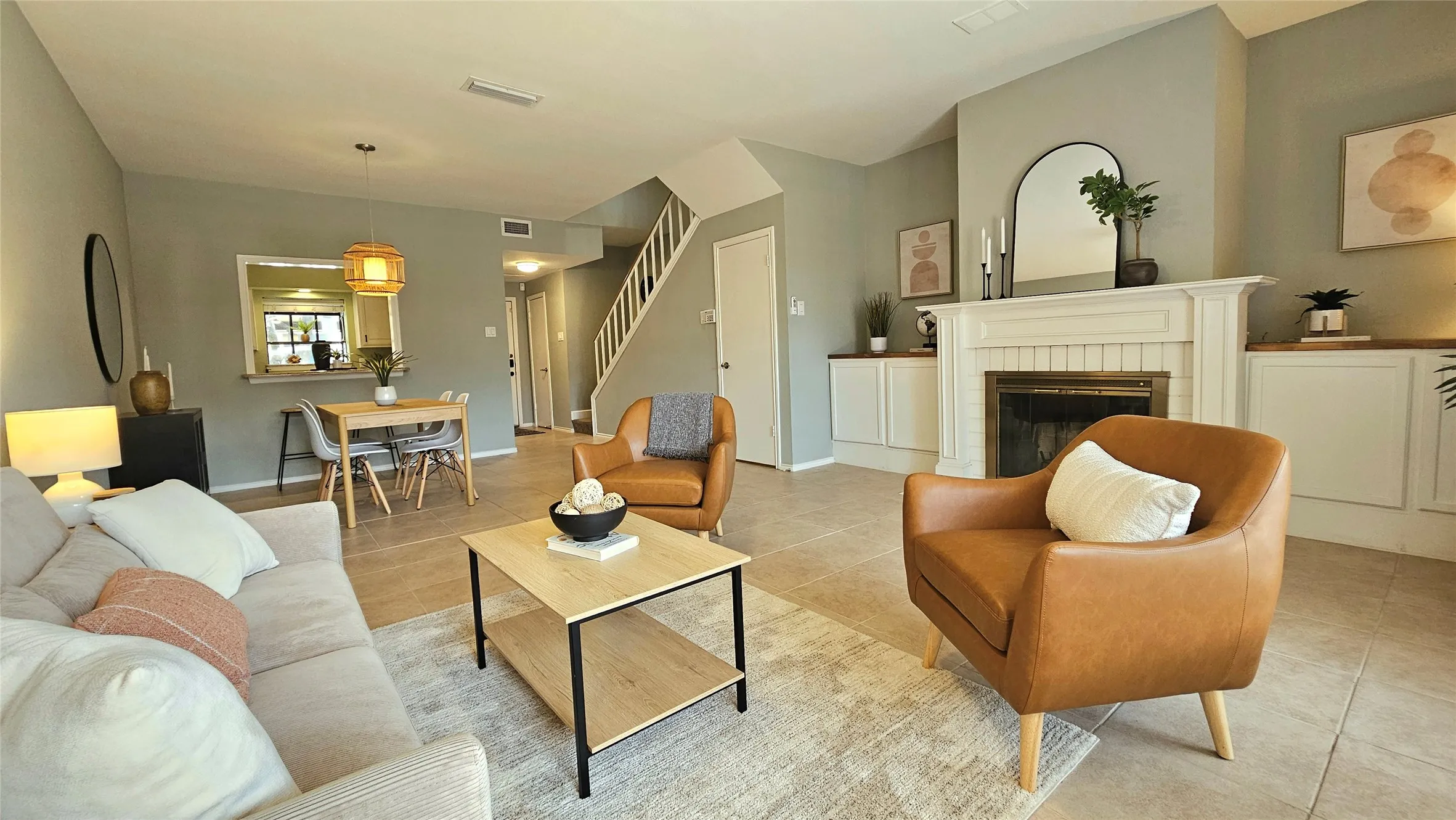 Light & Bright Living area