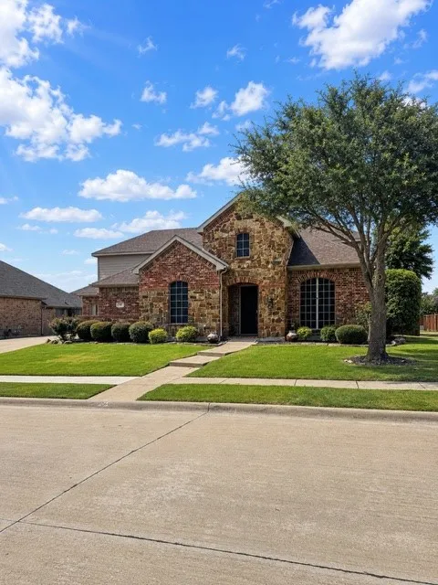 Single Family Residence For Sale in Kaufman County , 305 Westlake, Forney, Texas 75126, 4 Bedroom, 4 Bathroom, 3 Garage spaces, 3,683 Sqft, built in 2006, mls#21285893, Real Estate Agent in Forney, Homes For Sale in Kaufman county, Homes For Sale in Forney, Realtor in Forney Texas, Real Estate Brokerage Independent Realty Texas, Luminita Cordes Realtor