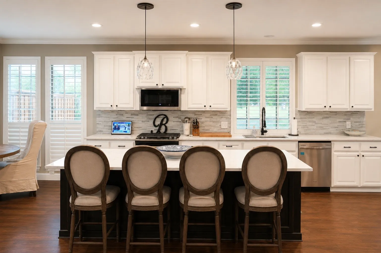 Single Family Residence For Sale in Kaufman County , 305 Westlake, Forney, Texas 75126, 4 Bedroom, 4 Bathroom, 3 Garage spaces, 3,683 Sqft, built in 2006, mls#21285893, Real Estate Agent in Forney, Homes For Sale in Kaufman county, Homes For Sale in Forney, Realtor in Forney Texas, Real Estate Brokerage Independent Realty Texas, Luminita Cordes Realtor