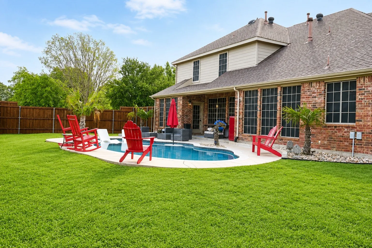 Single Family Residence For Sale in Kaufman County , 305 Westlake, Forney, Texas 75126, 4 Bedroom, 4 Bathroom, 3 Garage spaces, 3,683 Sqft, built in 2006, mls#21285893, Real Estate Agent in Forney, Homes For Sale in Kaufman county, Homes For Sale in Forney, Realtor in Forney Texas, Real Estate Brokerage Independent Realty Texas, Luminita Cordes Realtor
