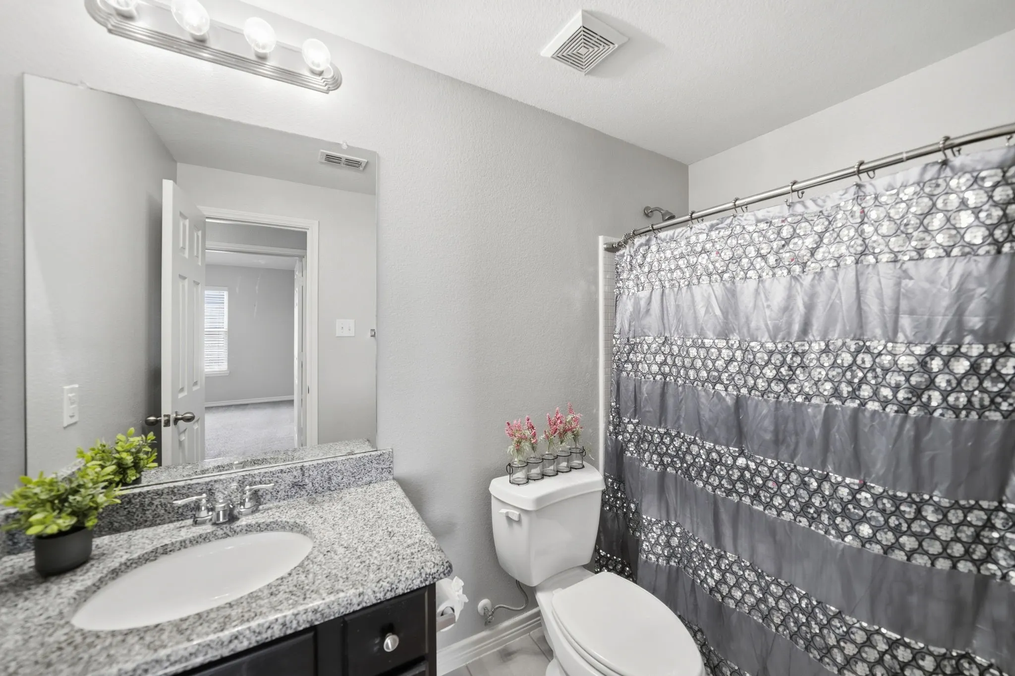 Single Family Residence For Sale in Denton County , 4521 Lakeside Hollow Street, Fort Worth, Texas 76262, 3 Bedroom, 2 Bathroom, 2 Garage spaces, 2,060 Sqft, built in 2011, mls#21282443, Real Estate Agent in Fort Worth, Homes For Sale in Denton county, Homes For Sale in Fort Worth, Realtor in Fort Worth Texas, Real Estate Brokerage Independent Realty Texas, Luminita Cordes Realtor