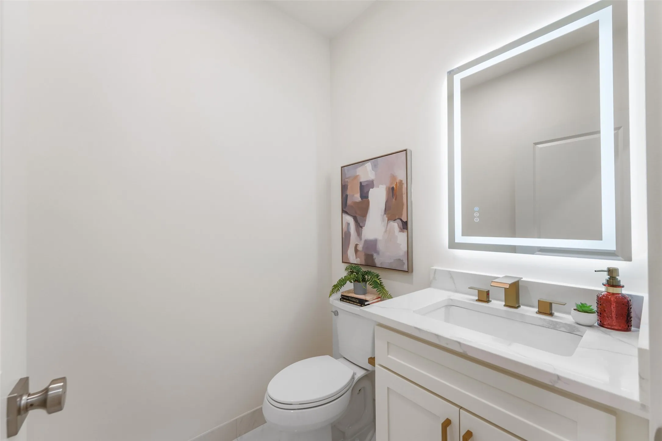 Single Family Residence For Sale in Dallas County , 5259 Saint Charles Avenue, Dallas, Texas 75223, 7 Bedroom, 5 Bathroom, Garage spaces, 4,439 Sqft, built in 2022, mls#21285974, Real Estate Agent in Dallas, Homes For Sale in Dallas county, Homes For Sale in Dallas, Realtor in Dallas Texas, Real Estate Brokerage Independent Realty Texas, Luminita Cordes Realtor