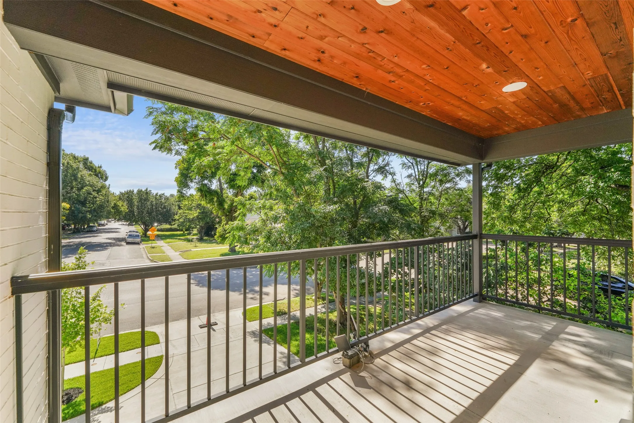 Single Family Residence For Sale in Dallas County , 5259 Saint Charles Avenue, Dallas, Texas 75223, 7 Bedroom, 5 Bathroom, Garage spaces, 4,439 Sqft, built in 2022, mls#21285974, Real Estate Agent in Dallas, Homes For Sale in Dallas county, Homes For Sale in Dallas, Realtor in Dallas Texas, Real Estate Brokerage Independent Realty Texas, Luminita Cordes Realtor