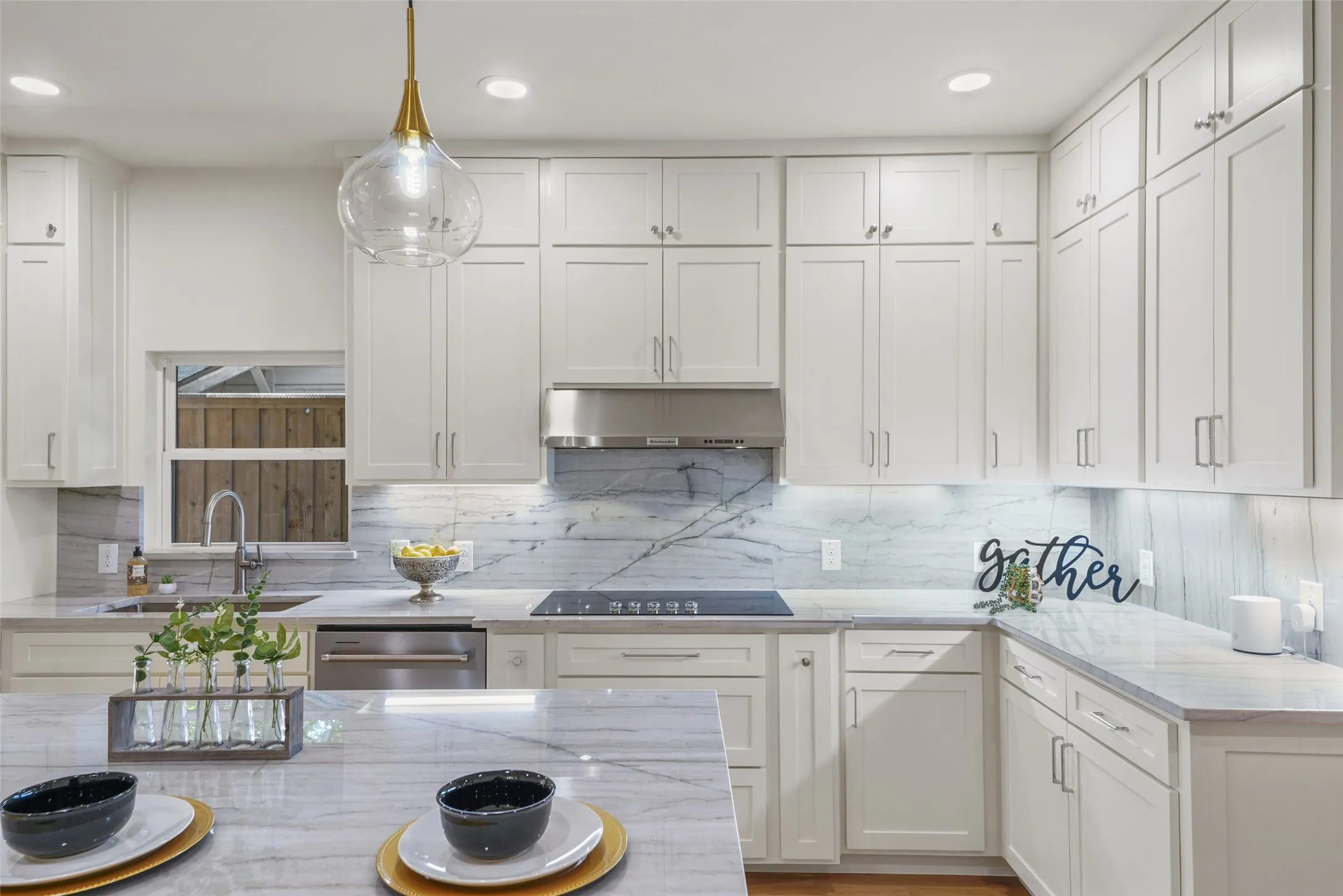 Single Family Residence For Sale in Dallas County , 5259 Saint Charles Avenue, Dallas, Texas 75223, 7 Bedroom, 5 Bathroom, Garage spaces, 4,439 Sqft, built in 2022, mls#21285974, Real Estate Agent in Dallas, Homes For Sale in Dallas county, Homes For Sale in Dallas, Realtor in Dallas Texas, Real Estate Brokerage Independent Realty Texas, Luminita Cordes Realtor