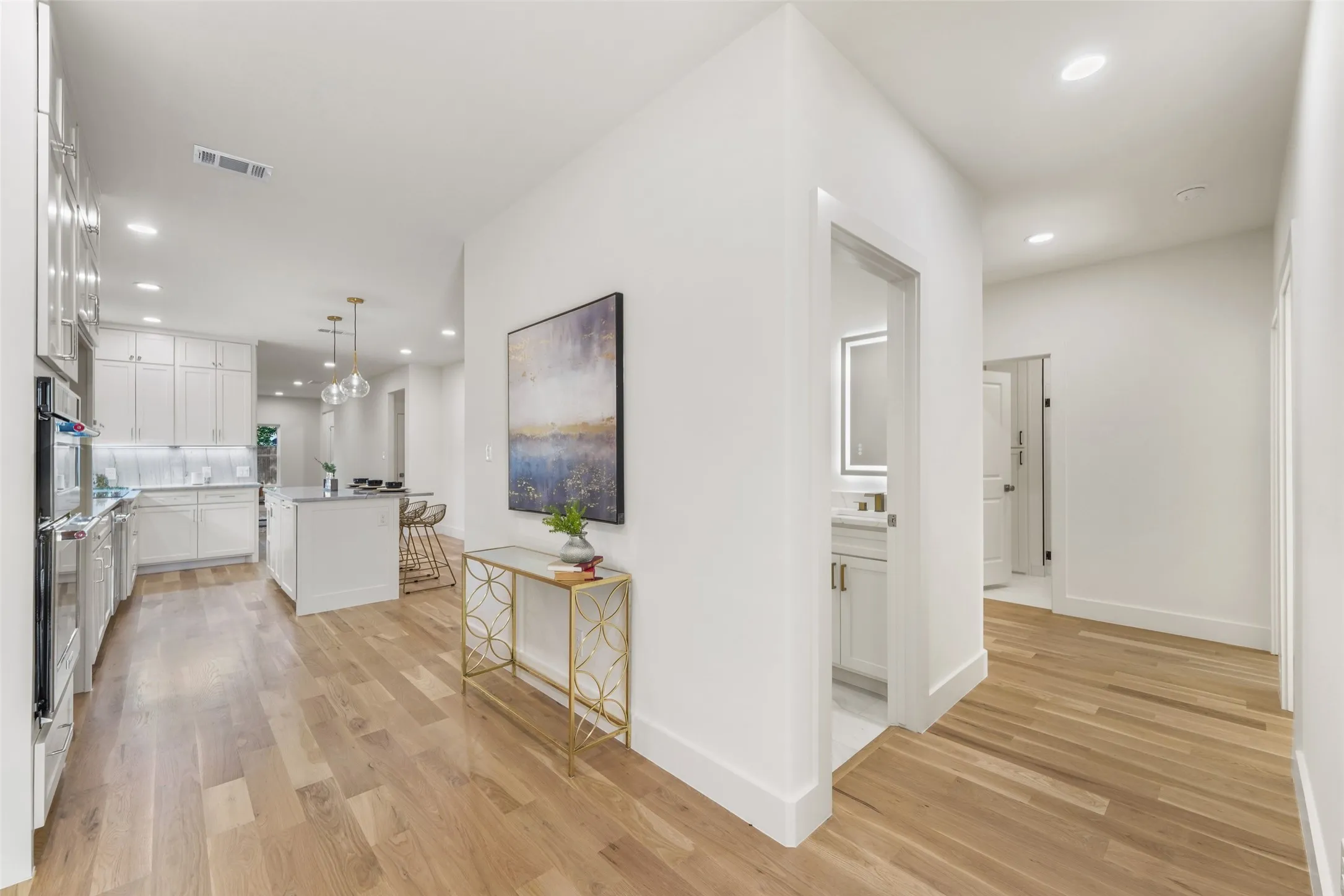Single Family Residence For Sale in Dallas County , 5259 Saint Charles Avenue, Dallas, Texas 75223, 7 Bedroom, 5 Bathroom, Garage spaces, 4,439 Sqft, built in 2022, mls#21285974, Real Estate Agent in Dallas, Homes For Sale in Dallas county, Homes For Sale in Dallas, Realtor in Dallas Texas, Real Estate Brokerage Independent Realty Texas, Luminita Cordes Realtor