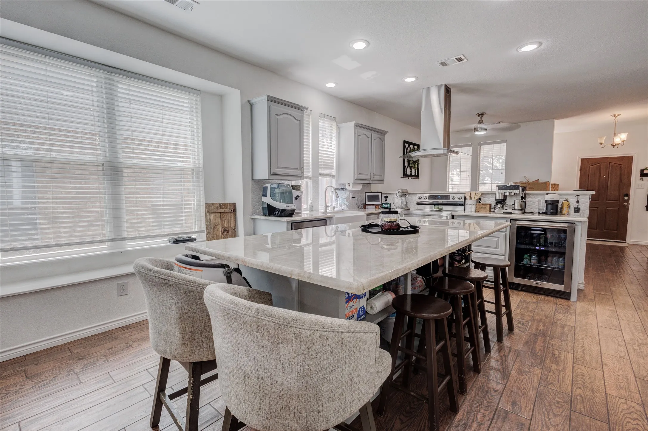Single Family Residence For Sale in Tarrant County , 10844 Hawks Landing Road, Fort Worth, Texas 76052, 3 Bedroom, 2 Bathroom, 2 Garage spaces, 1,623 Sqft, built in 2005, mls#21284715, Real Estate Agent in Fort Worth, Homes For Sale in Tarrant county, Homes For Sale in Fort Worth, Realtor in Fort Worth Texas, Real Estate Brokerage Independent Realty Texas, Luminita Cordes Realtor
