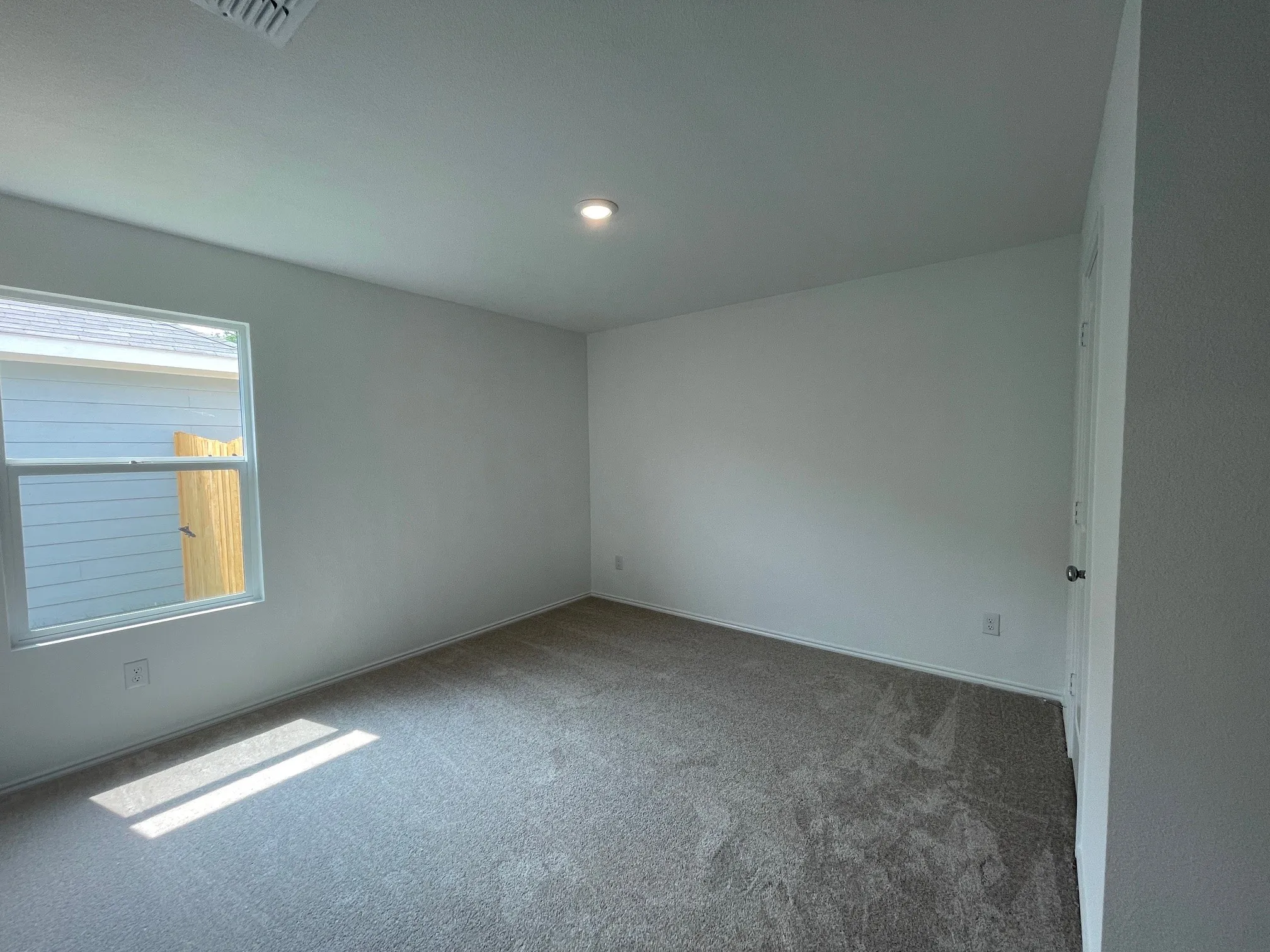 Secondary bedroom 2