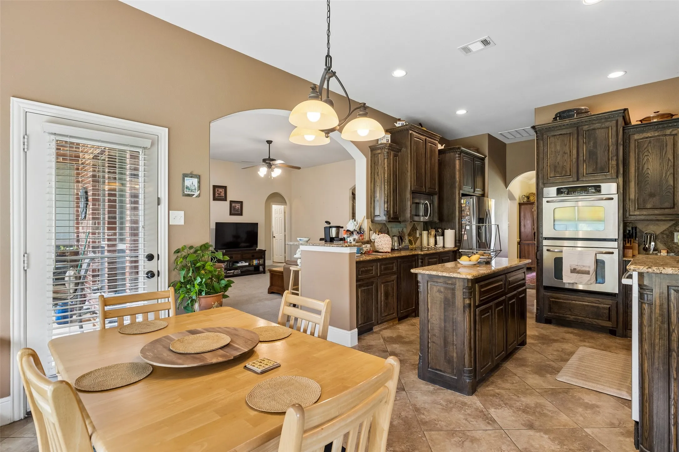 Single Family Residence For Sale in Collin County , 2807 Wildwood Lane, Celina, Texas 75009, 4 Bedroom, 3 Bathroom, 3 Garage spaces, 2,923 Sqft, built in 2008, mls#21281841, Real Estate Agent in Celina, Homes For Sale in Collin county, Homes For Sale in Celina, Realtor in Celina Texas, Real Estate Brokerage Independent Realty Texas, Luminita Cordes Realtor