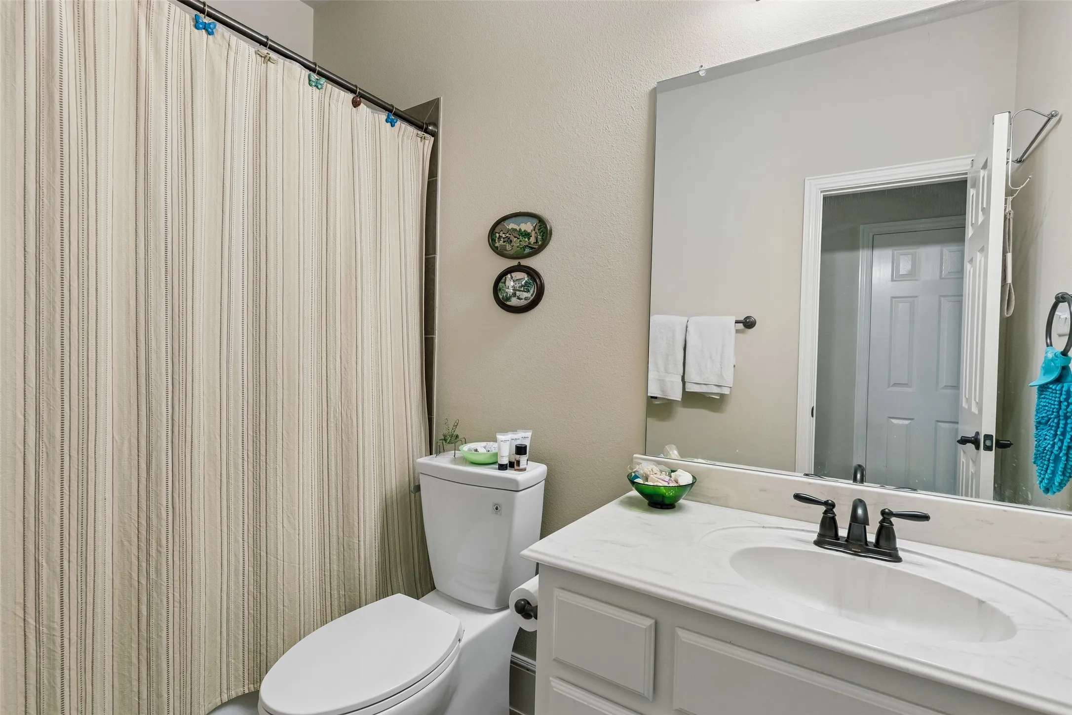 Single Family Residence For Sale in Collin County , 2807 Wildwood Lane, Celina, Texas 75009, 4 Bedroom, 3 Bathroom, 3 Garage spaces, 2,923 Sqft, built in 2008, mls#21281841, Real Estate Agent in Celina, Homes For Sale in Collin county, Homes For Sale in Celina, Realtor in Celina Texas, Real Estate Brokerage Independent Realty Texas, Luminita Cordes Realtor