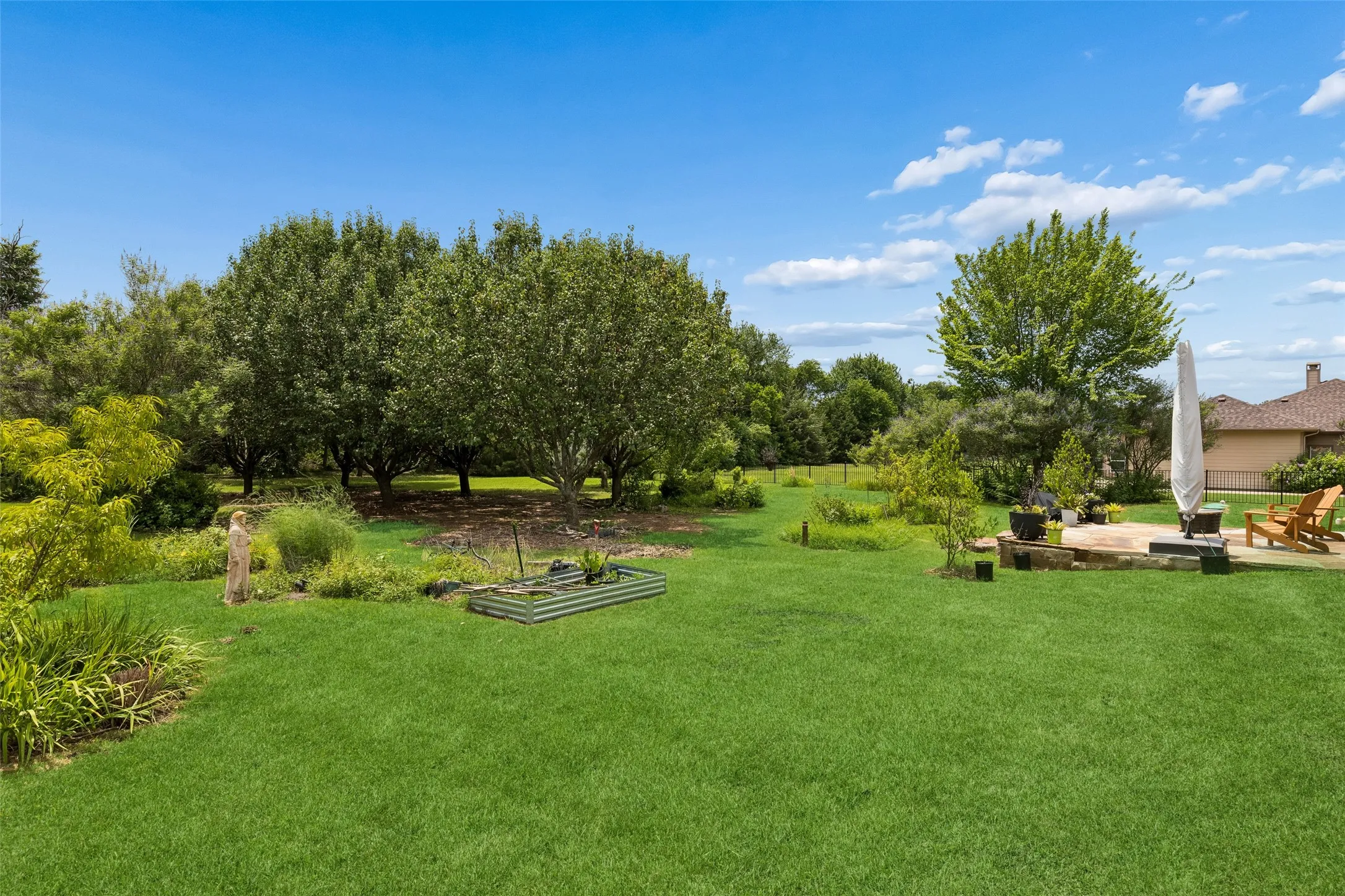 Single Family Residence For Sale in Collin County , 2807 Wildwood Lane, Celina, Texas 75009, 4 Bedroom, 3 Bathroom, 3 Garage spaces, 2,923 Sqft, built in 2008, mls#21281841, Real Estate Agent in Celina, Homes For Sale in Collin county, Homes For Sale in Celina, Realtor in Celina Texas, Real Estate Brokerage Independent Realty Texas, Luminita Cordes Realtor