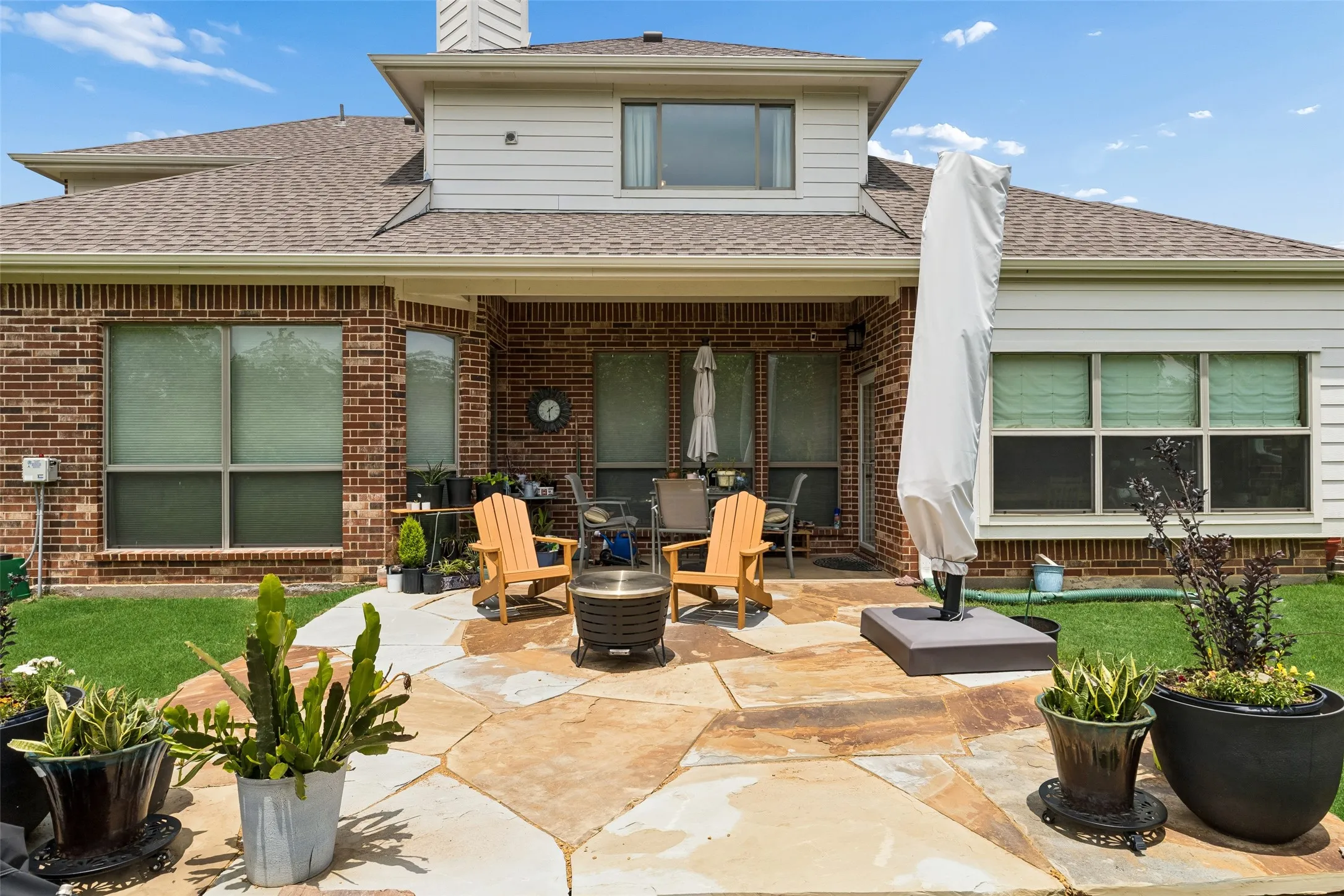 Single Family Residence For Sale in Collin County , 2807 Wildwood Lane, Celina, Texas 75009, 4 Bedroom, 3 Bathroom, 3 Garage spaces, 2,923 Sqft, built in 2008, mls#21281841, Real Estate Agent in Celina, Homes For Sale in Collin county, Homes For Sale in Celina, Realtor in Celina Texas, Real Estate Brokerage Independent Realty Texas, Luminita Cordes Realtor