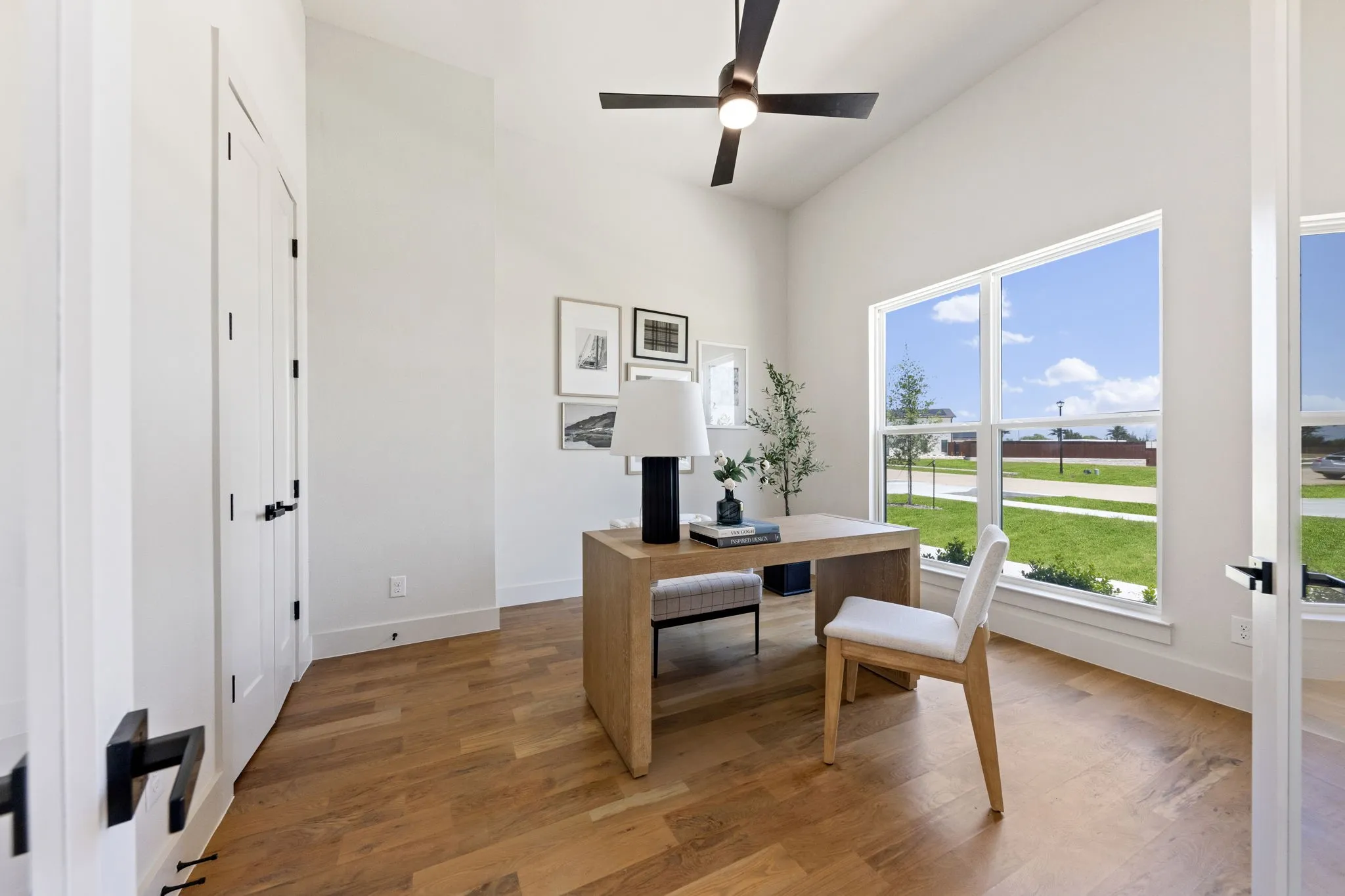 Single Family Residence For Sale in Ellis County , 461 Whispering Way, Red Oak, Texas 75154, 4 Bedroom, 4 Bathroom, 3 Garage spaces, 3,110 Sqft, built in 2026, mls#21284771, Real Estate Agent in Red Oak, Homes For Sale in Ellis county, Homes For Sale in Red Oak, Realtor in Red Oak Texas, Real Estate Brokerage Independent Realty Texas, Luminita Cordes Realtor