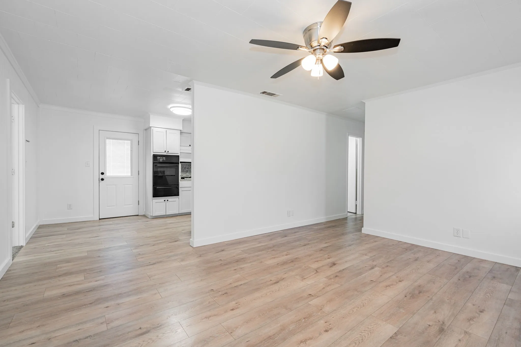 Single Family Residence For Sale in Hunt County , 2401 Gilmer Street, Caddo Mills, Texas 75135, 4 Bedrooms, 2 Bathrooms, Garage spaces, 1,296 Sqft, built in 1980, Price $255,000, mls#21285868, Real Estate Agent in Caddo Mills, Homes For Sale in Hunt county, Homes For Sale in Caddo Mills, Realtor in Caddo Mills Texas, Real Estate Brokerage Independent Realty Texas, Luminita Cordes Realtor