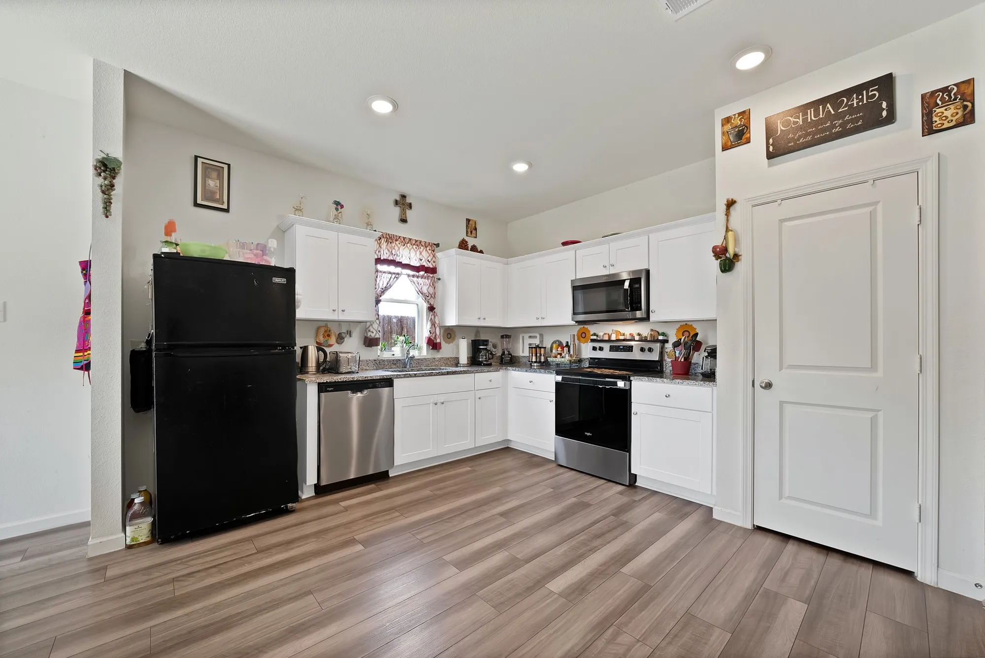 Single Family Residence For Sale in Tarrant County , 19 Cherryridge Drive, Edgecliff Village, Texas 76134, 3 Bedroom, 2 Bathroom, 2 Garage spaces, 1,519 Sqft, built in 2023, Price $292,500, mls#21283235, Real Estate Agent in Edgecliff Village, Homes For Sale in Tarrant county, Homes For Sale in Edgecliff Village, Realtor in Edgecliff Village Texas, Real Estate Brokerage Independent Realty Texas, Luminita Cordes Realtor