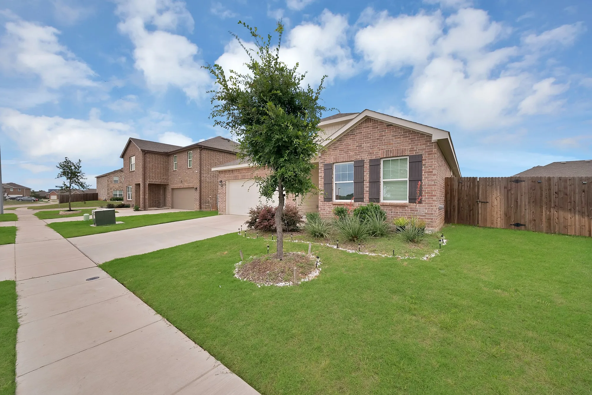 Single Family Residence For Sale in Tarrant County , 19 Cherryridge Drive, Edgecliff Village, Texas 76134, 3 Bedroom, 2 Bathroom, 2 Garage spaces, 1,519 Sqft, built in 2023, Price $292,500, mls#21283235, Real Estate Agent in Edgecliff Village, Homes For Sale in Tarrant county, Homes For Sale in Edgecliff Village, Realtor in Edgecliff Village Texas, Real Estate Brokerage Independent Realty Texas, Luminita Cordes Realtor