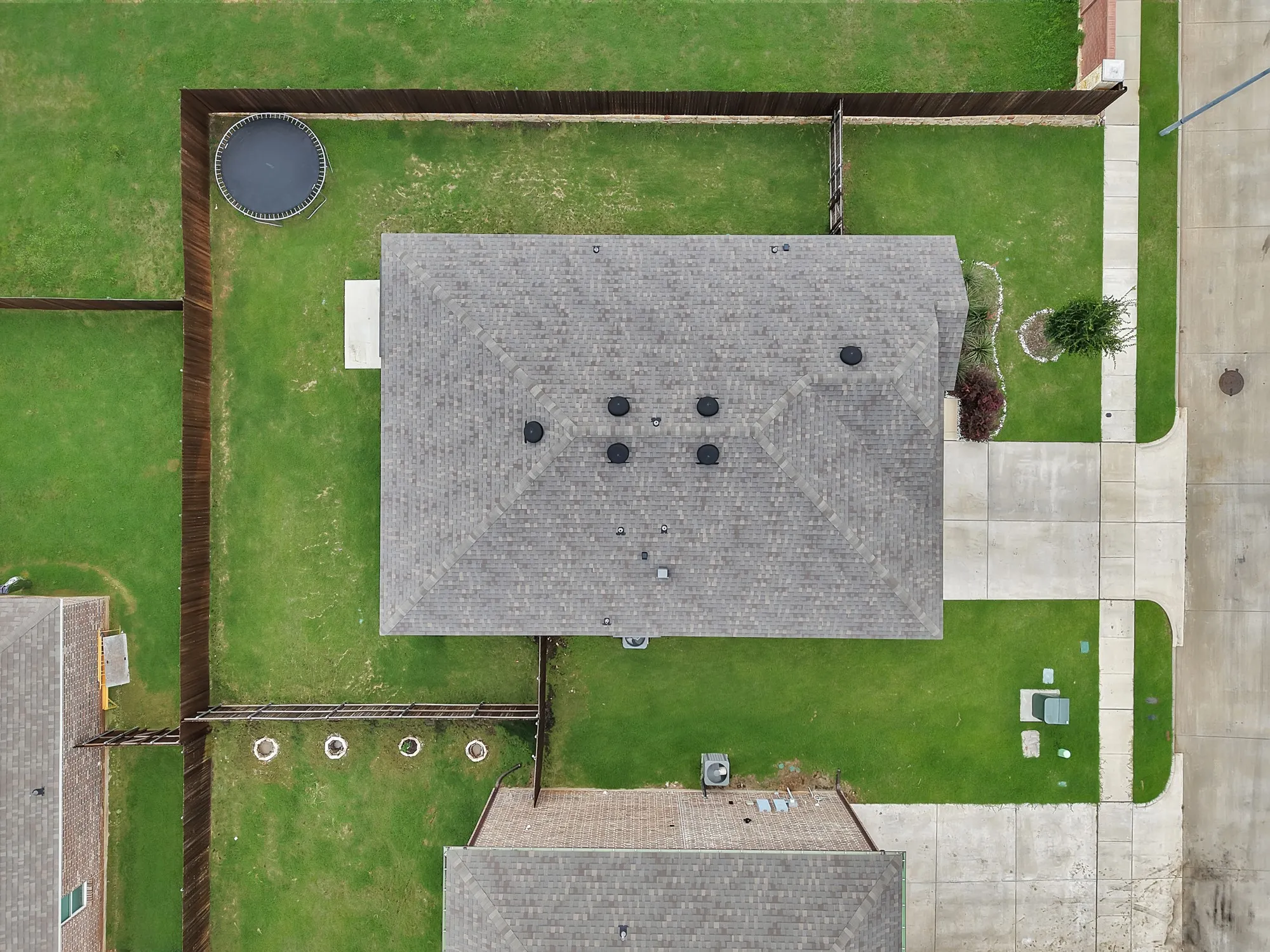 Single Family Residence For Sale in Tarrant County , 19 Cherryridge Drive, Edgecliff Village, Texas 76134, 3 Bedroom, 2 Bathroom, 2 Garage spaces, 1,519 Sqft, built in 2023, Price $292,500, mls#21283235, Real Estate Agent in Edgecliff Village, Homes For Sale in Tarrant county, Homes For Sale in Edgecliff Village, Realtor in Edgecliff Village Texas, Real Estate Brokerage Independent Realty Texas, Luminita Cordes Realtor