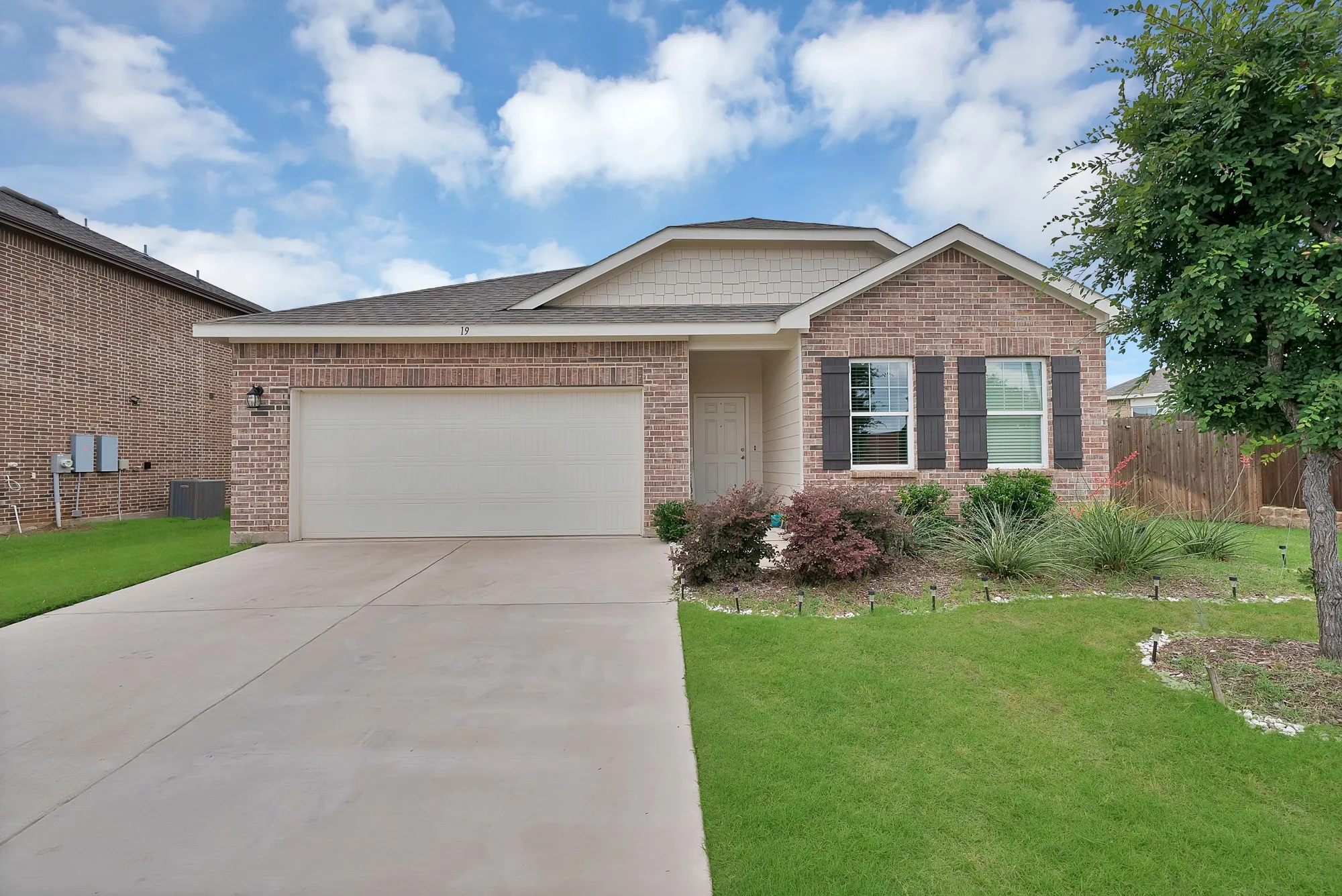 Single Family Residence For Sale in Tarrant County , 19 Cherryridge Drive, Edgecliff Village, Texas 76134, 3 Bedroom, 2 Bathroom, 2 Garage spaces, 1,519 Sqft, built in 2023, Price $292,500, mls#21283235, Real Estate Agent in Edgecliff Village, Homes For Sale in Tarrant county, Homes For Sale in Edgecliff Village, Realtor in Edgecliff Village Texas, Real Estate Brokerage Independent Realty Texas, Luminita Cordes Realtor