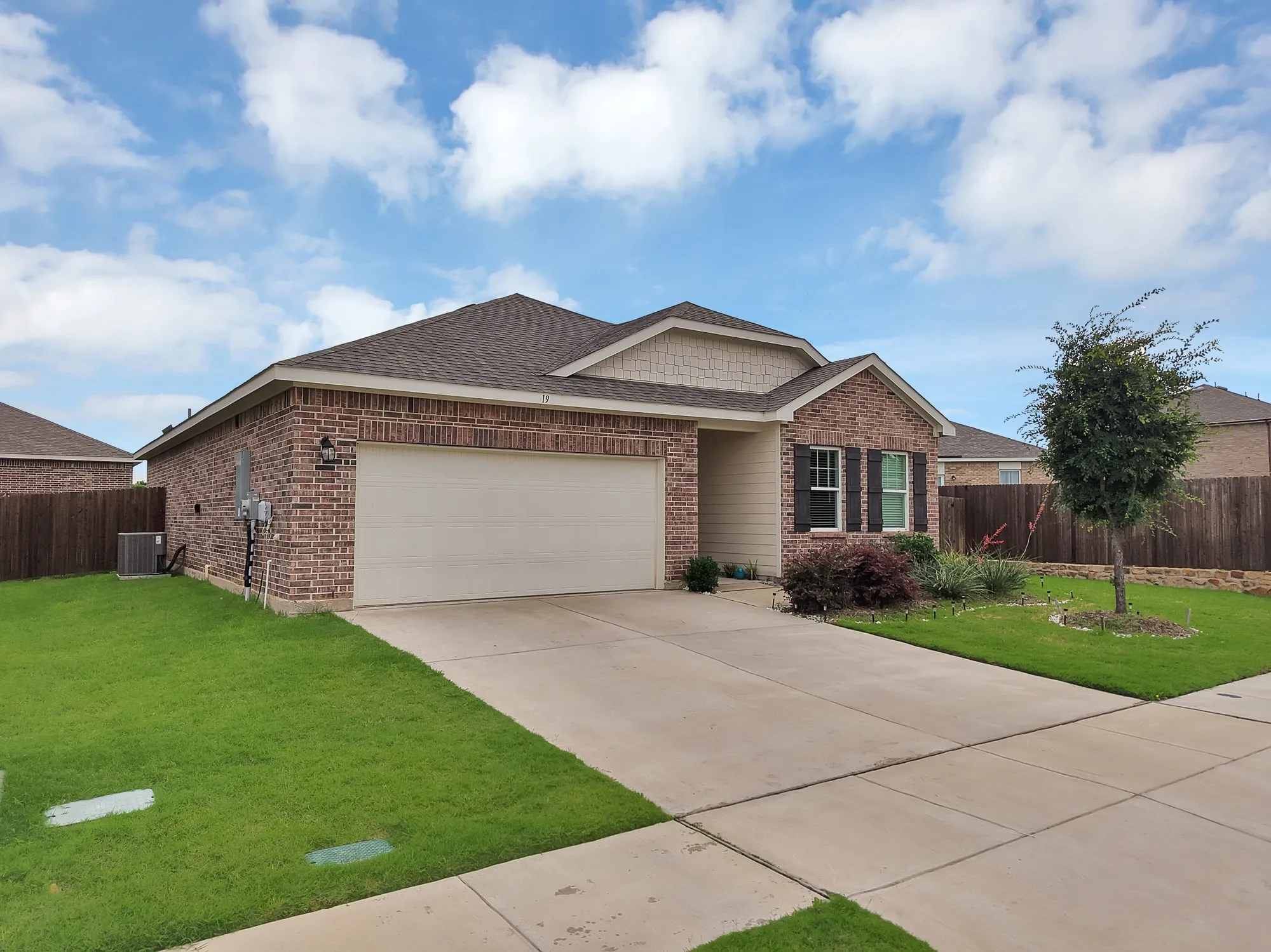 Single Family Residence For Sale in Tarrant County , 19 Cherryridge Drive, Edgecliff Village, Texas 76134, 3 Bedroom, 2 Bathroom, 2 Garage spaces, 1,519 Sqft, built in 2023, Price $292,500, mls#21283235, Real Estate Agent in Edgecliff Village, Homes For Sale in Tarrant county, Homes For Sale in Edgecliff Village, Realtor in Edgecliff Village Texas, Real Estate Brokerage Independent Realty Texas, Luminita Cordes Realtor