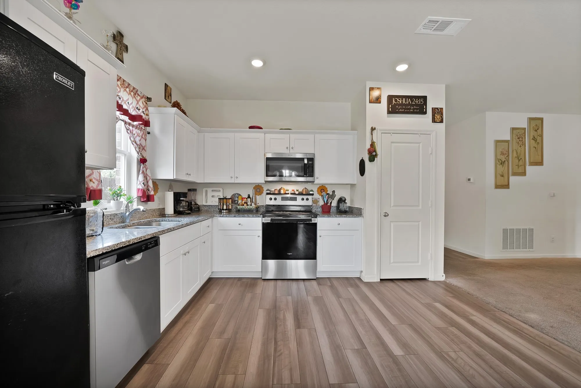 Single Family Residence For Sale in Tarrant County , 19 Cherryridge Drive, Edgecliff Village, Texas 76134, 3 Bedroom, 2 Bathroom, 2 Garage spaces, 1,519 Sqft, built in 2023, Price $292,500, mls#21283235, Real Estate Agent in Edgecliff Village, Homes For Sale in Tarrant county, Homes For Sale in Edgecliff Village, Realtor in Edgecliff Village Texas, Real Estate Brokerage Independent Realty Texas, Luminita Cordes Realtor