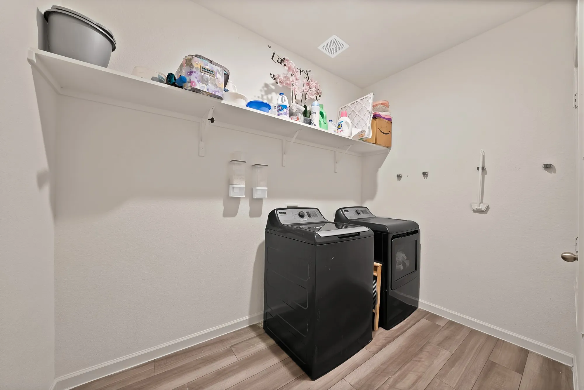 Single Family Residence For Sale in Tarrant County , 19 Cherryridge Drive, Edgecliff Village, Texas 76134, 3 Bedroom, 2 Bathroom, 2 Garage spaces, 1,519 Sqft, built in 2023, Price $292,500, mls#21283235, Real Estate Agent in Edgecliff Village, Homes For Sale in Tarrant county, Homes For Sale in Edgecliff Village, Realtor in Edgecliff Village Texas, Real Estate Brokerage Independent Realty Texas, Luminita Cordes Realtor
