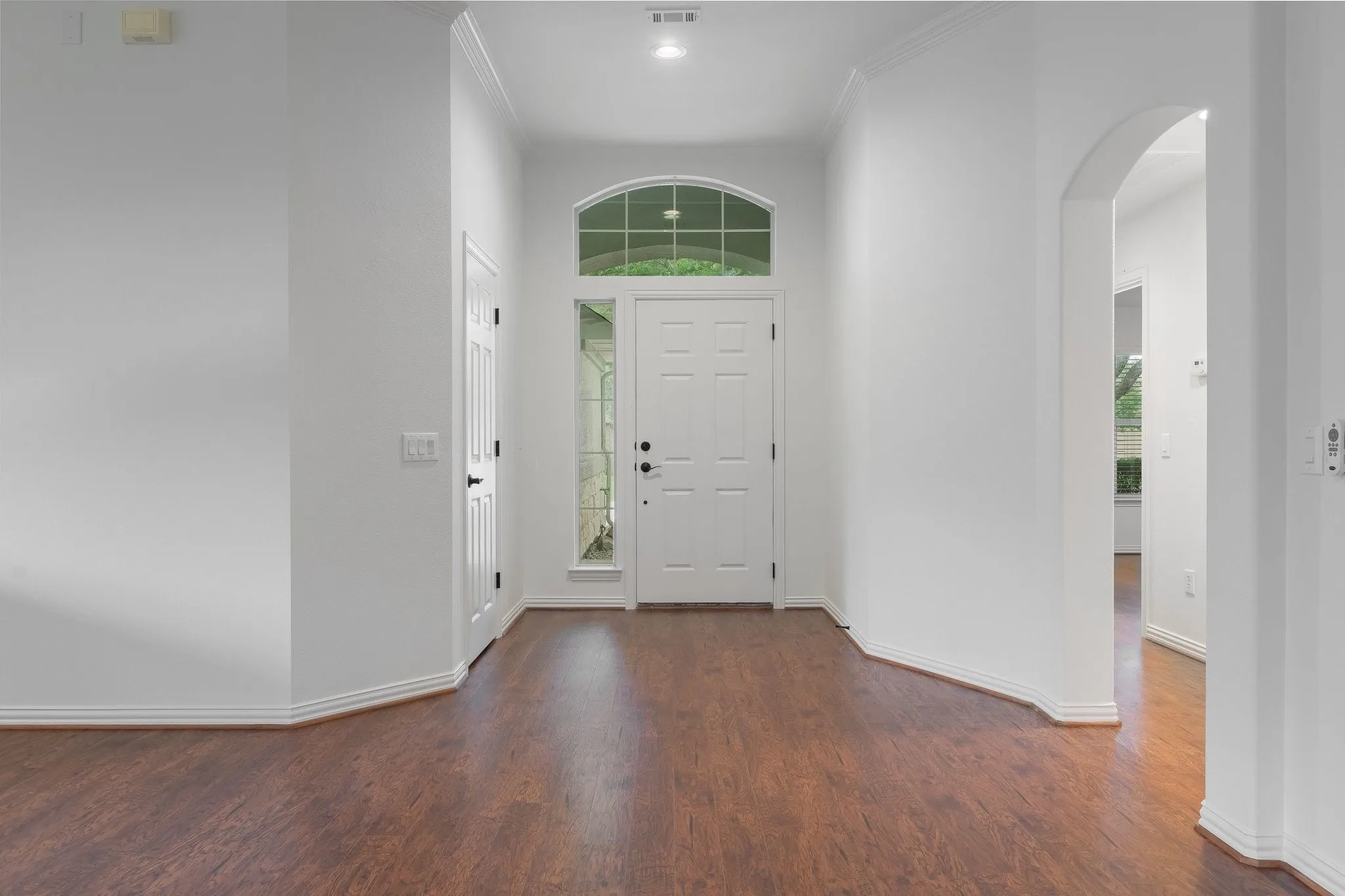 Single Family Residence For Rent in Denton County , 9604 Pinewood Drive, Denton, Texas 76207, 2 Bedrooms, 2 Bathrooms, 2 Garage spaces, 1,484 Sqft, built in 2004, Price $2,900, mls#21285890, Real Estate Agent in Denton, Homes For Rent in Denton county, Homes For Rent in Denton, Realtor in Denton Texas, Real Estate Brokerage Independent Realty Texas, Luminita Cordes Realtor