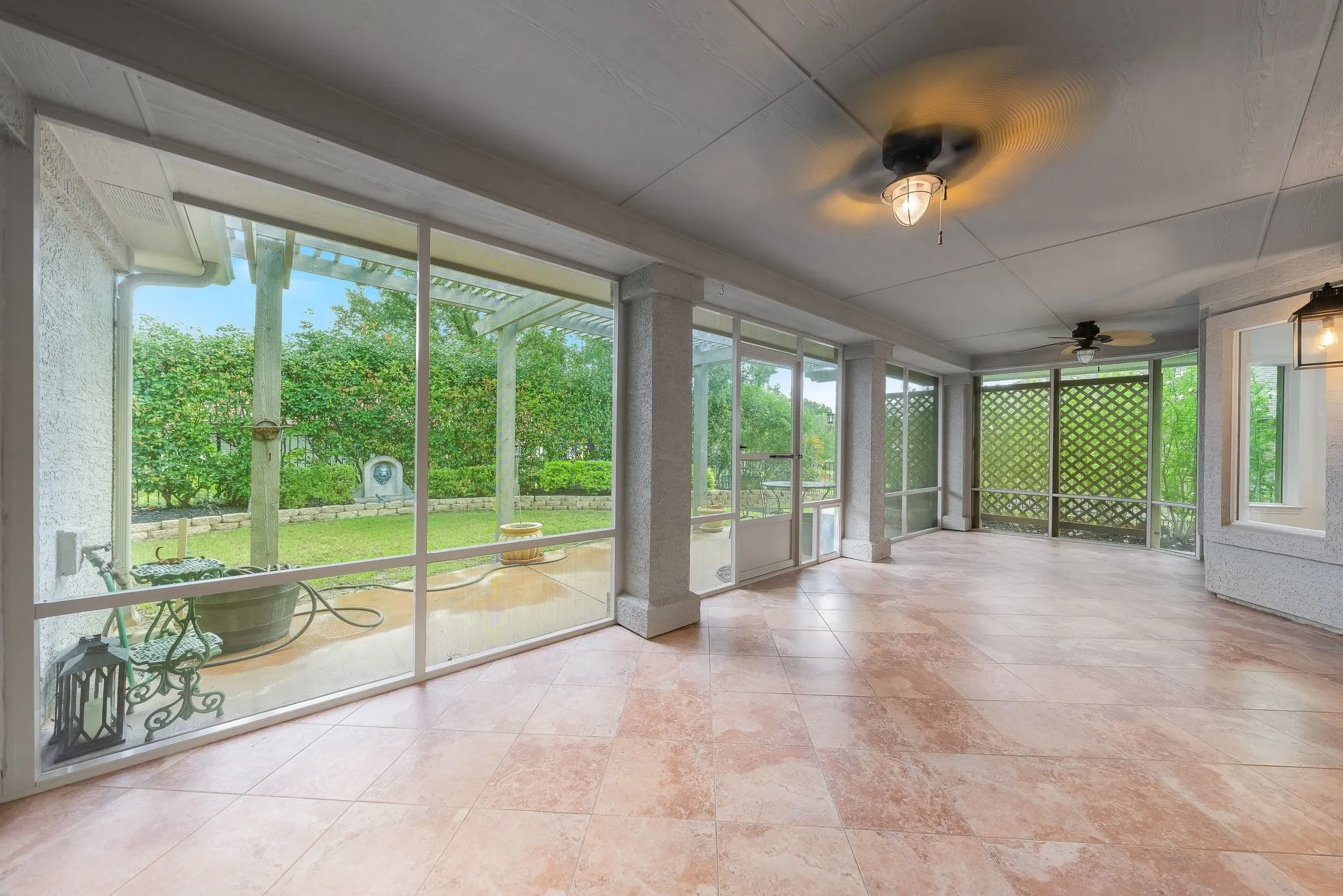 Single Family Residence For Rent in Denton County , 9604 Pinewood Drive, Denton, Texas 76207, 2 Bedrooms, 2 Bathrooms, 2 Garage spaces, 1,484 Sqft, built in 2004, Price $2,900, mls#21285890, Real Estate Agent in Denton, Homes For Rent in Denton county, Homes For Rent in Denton, Realtor in Denton Texas, Real Estate Brokerage Independent Realty Texas, Luminita Cordes Realtor