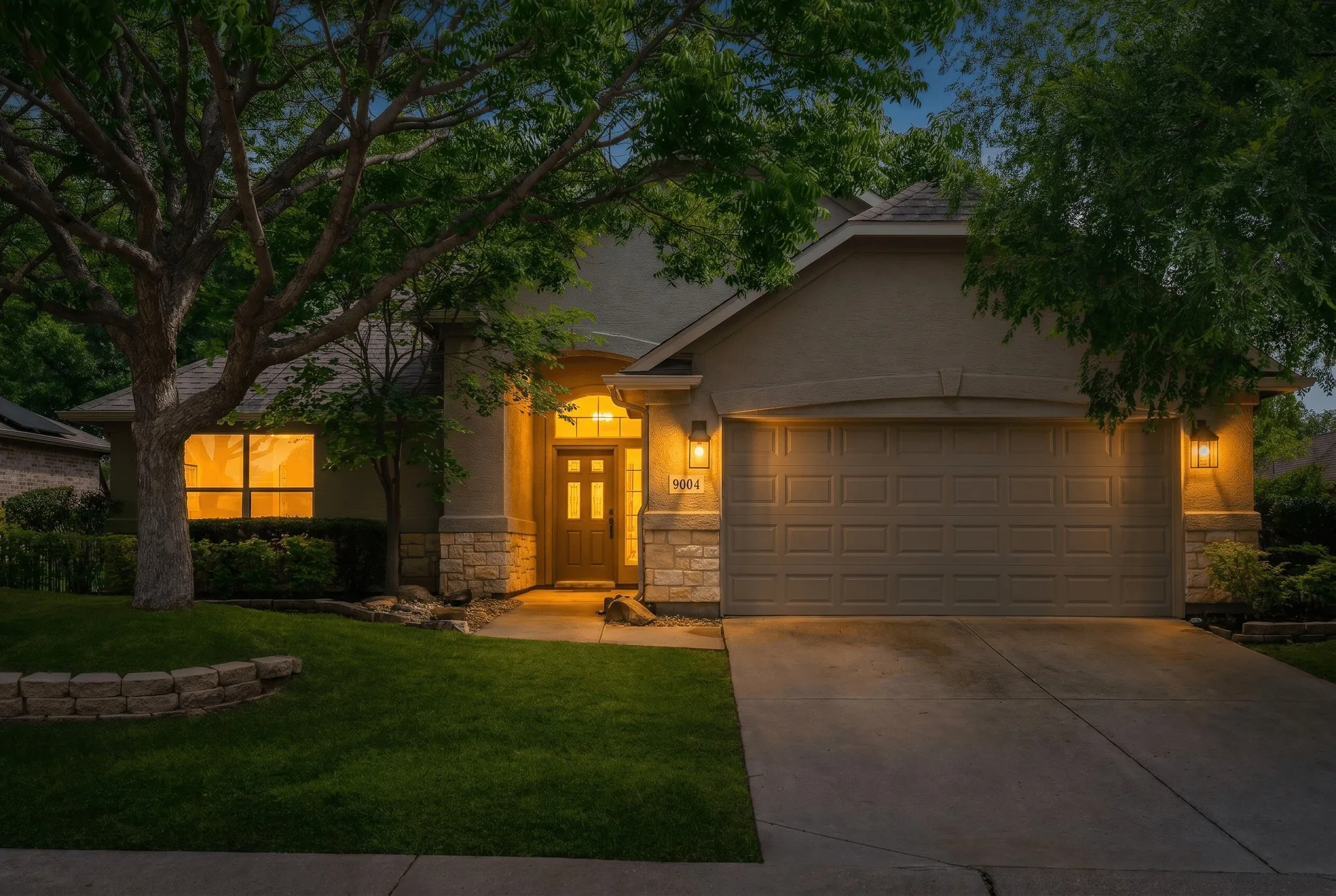 Single Family Residence For Rent in Denton County , 9604 Pinewood Drive, Denton, Texas 76207, 2 Bedrooms, 2 Bathrooms, 2 Garage spaces, 1,484 Sqft, built in 2004, Price $2,900, mls#21285890, Real Estate Agent in Denton, Homes For Rent in Denton county, Homes For Rent in Denton, Realtor in Denton Texas, Real Estate Brokerage Independent Realty Texas, Luminita Cordes Realtor
