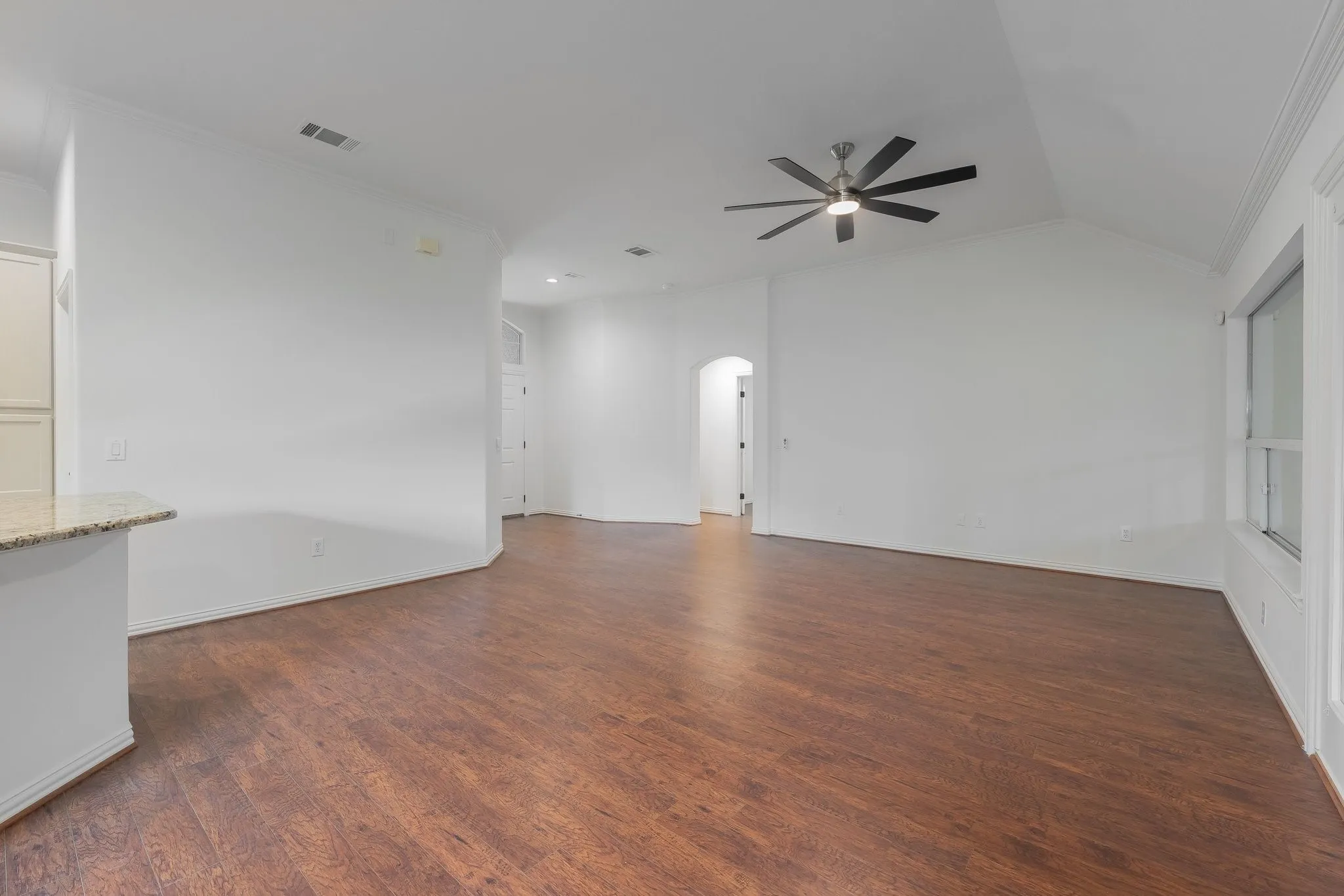 Single Family Residence For Rent in Denton County , 9604 Pinewood Drive, Denton, Texas 76207, 2 Bedrooms, 2 Bathrooms, 2 Garage spaces, 1,484 Sqft, built in 2004, Price $2,900, mls#21285890, Real Estate Agent in Denton, Homes For Rent in Denton county, Homes For Rent in Denton, Realtor in Denton Texas, Real Estate Brokerage Independent Realty Texas, Luminita Cordes Realtor