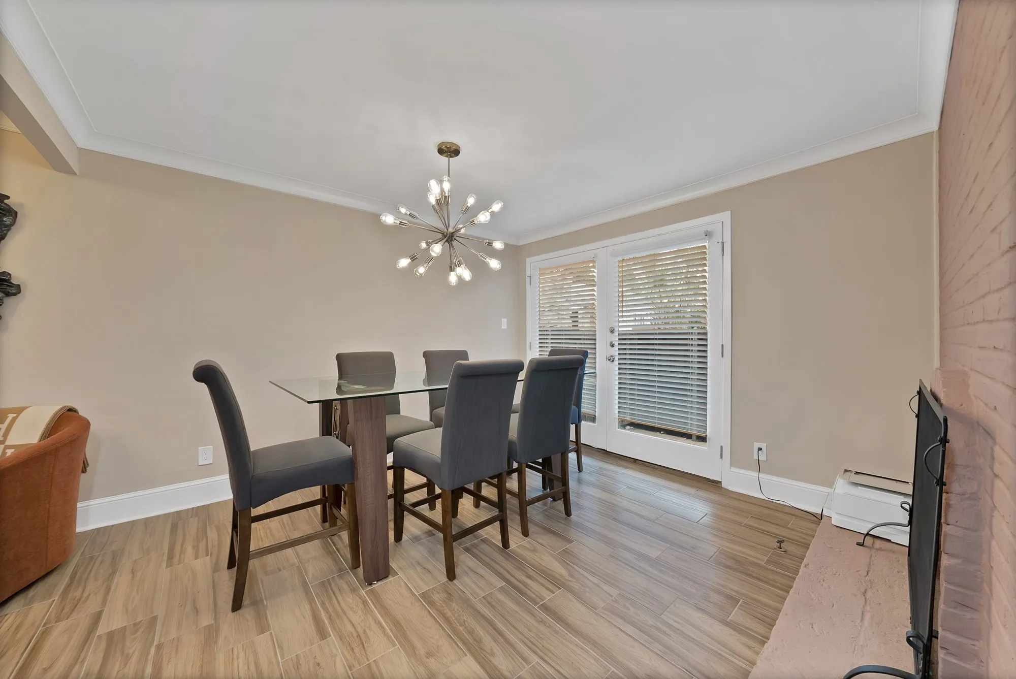 Dining area could be a study