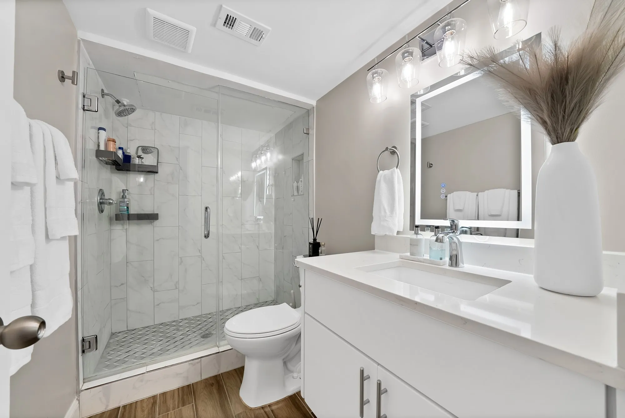 Primary ensuite bath