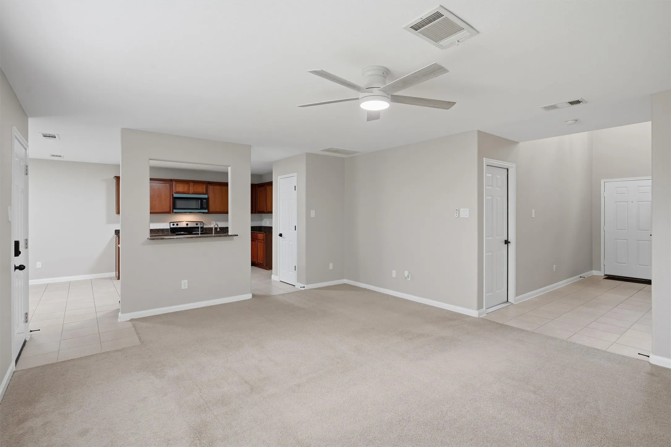 Single Family Residence For Sale in Wise County , 161 Dodge City Trail, Newark, Texas 76071, 3 Bedroom, 3 Bathroom, 2 Garage spaces, 1,704 Sqft, built in 2011, mls#21284251, Real Estate Agent in Newark, Homes For Sale in Wise county, Homes For Sale in Newark, Realtor in Newark Texas, Real Estate Brokerage Independent Realty Texas, Luminita Cordes Realtor