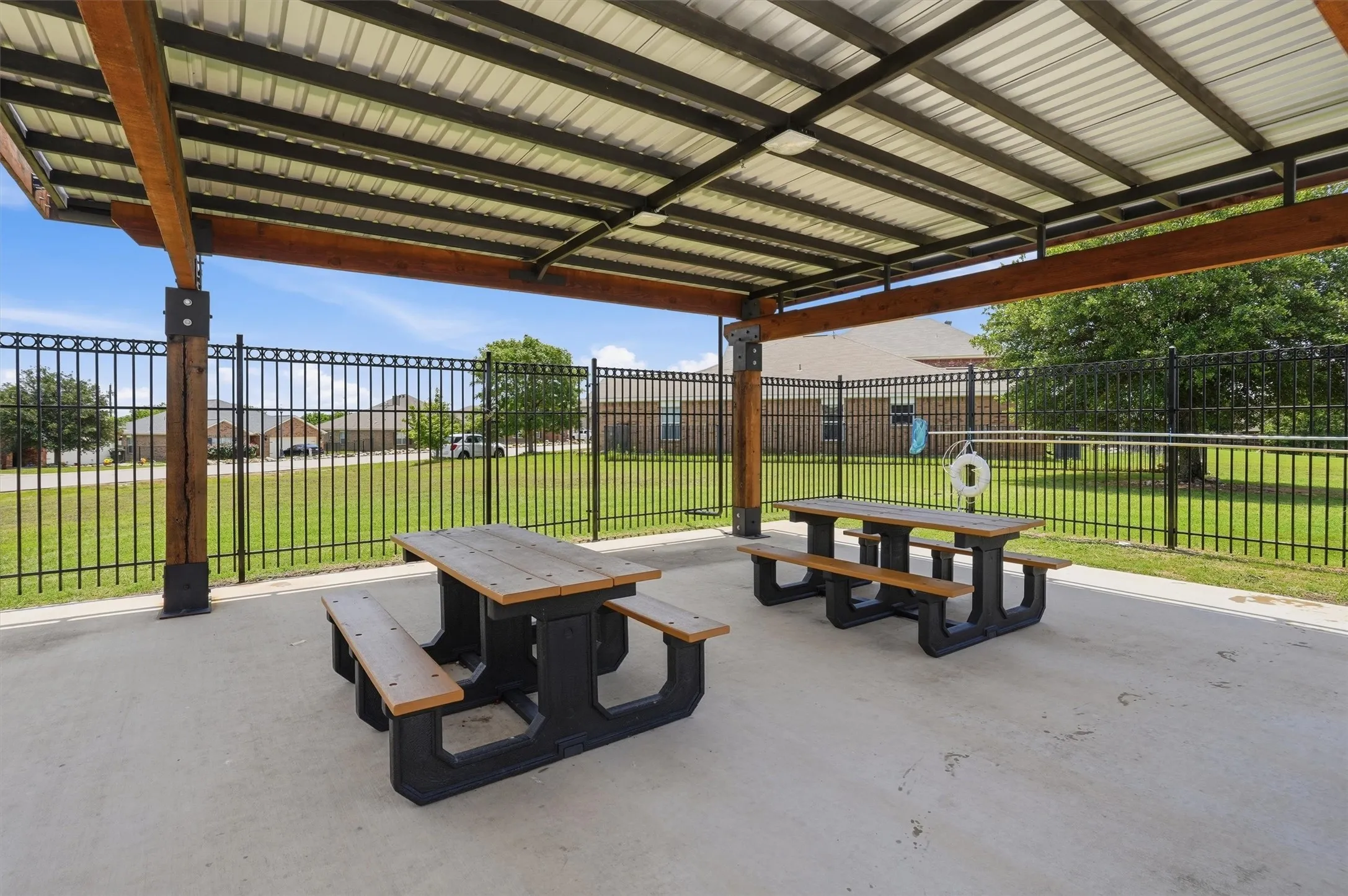Single Family Residence For Sale in Wise County , 161 Dodge City Trail, Newark, Texas 76071, 3 Bedroom, 3 Bathroom, 2 Garage spaces, 1,704 Sqft, built in 2011, mls#21284251, Real Estate Agent in Newark, Homes For Sale in Wise county, Homes For Sale in Newark, Realtor in Newark Texas, Real Estate Brokerage Independent Realty Texas, Luminita Cordes Realtor