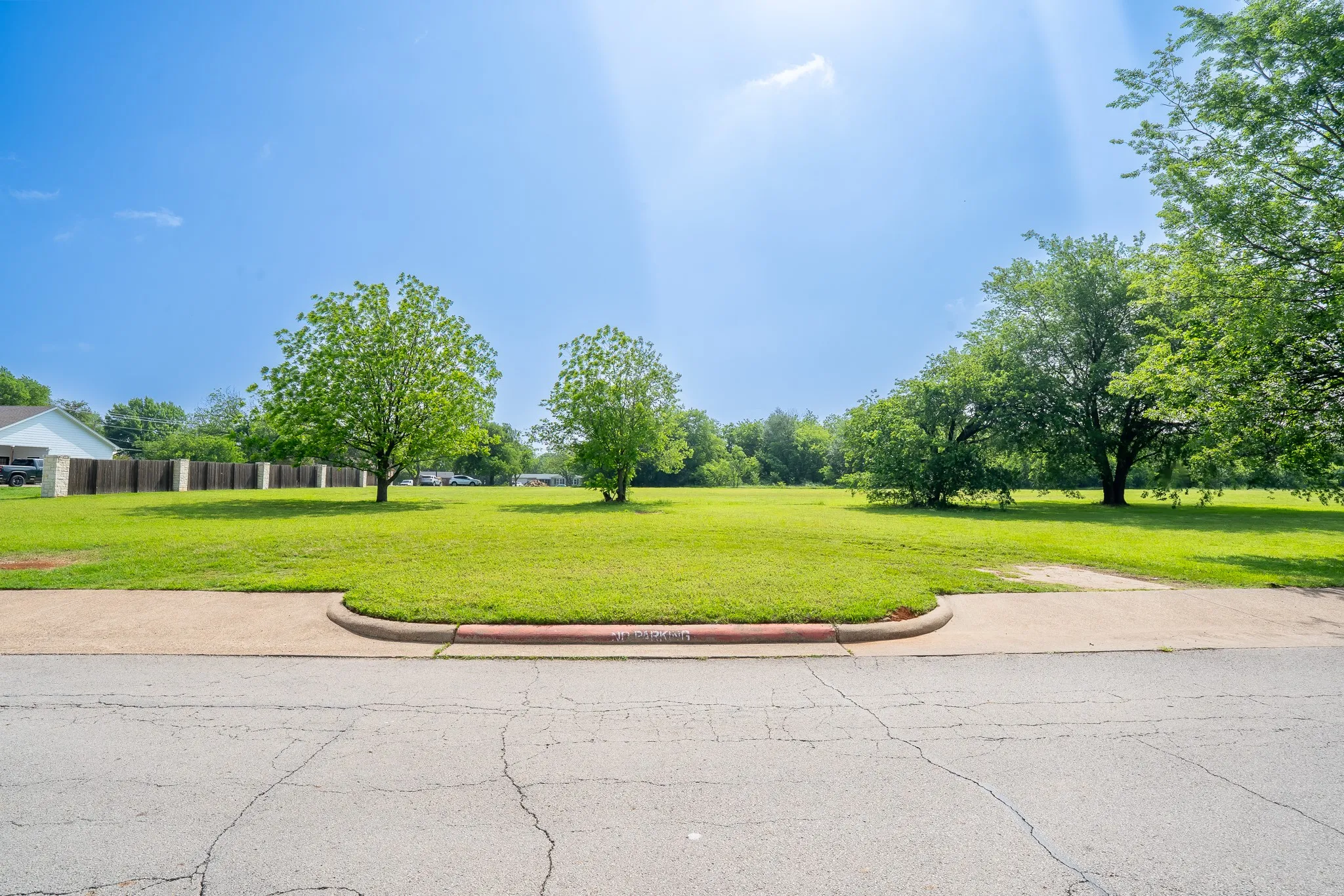 Unimproved Land For Sale in Hood County , 105 S Hawthorne Street, Granbury, Texas 76048, 0, 0, Garage spaces, 0 Sqft, built in 0, mls#21258085, Real Estate Agent in Granbury, Homes For Sale in Hood county, Homes For Sale in Granbury, Realtor in Granbury Texas, Real Estate Brokerage Independent Realty Texas, Luminita Cordes Realtor