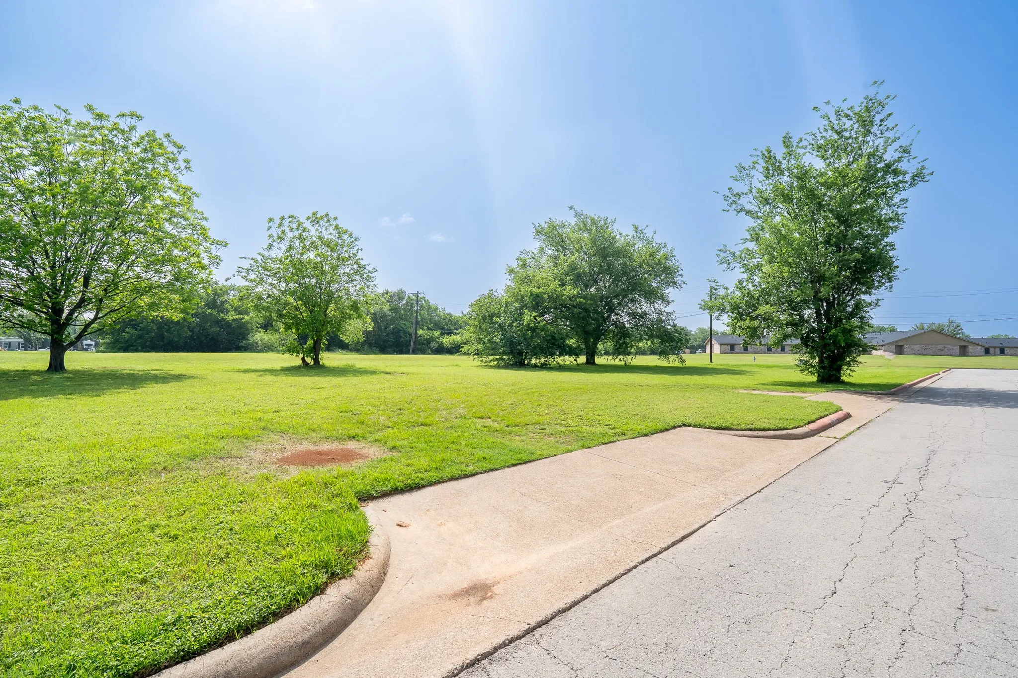 Unimproved Land For Sale in Hood County , 105 S Hawthorne Street, Granbury, Texas 76048, 0, 0, Garage spaces, 0 Sqft, built in 0, mls#21258085, Real Estate Agent in Granbury, Homes For Sale in Hood county, Homes For Sale in Granbury, Realtor in Granbury Texas, Real Estate Brokerage Independent Realty Texas, Luminita Cordes Realtor
