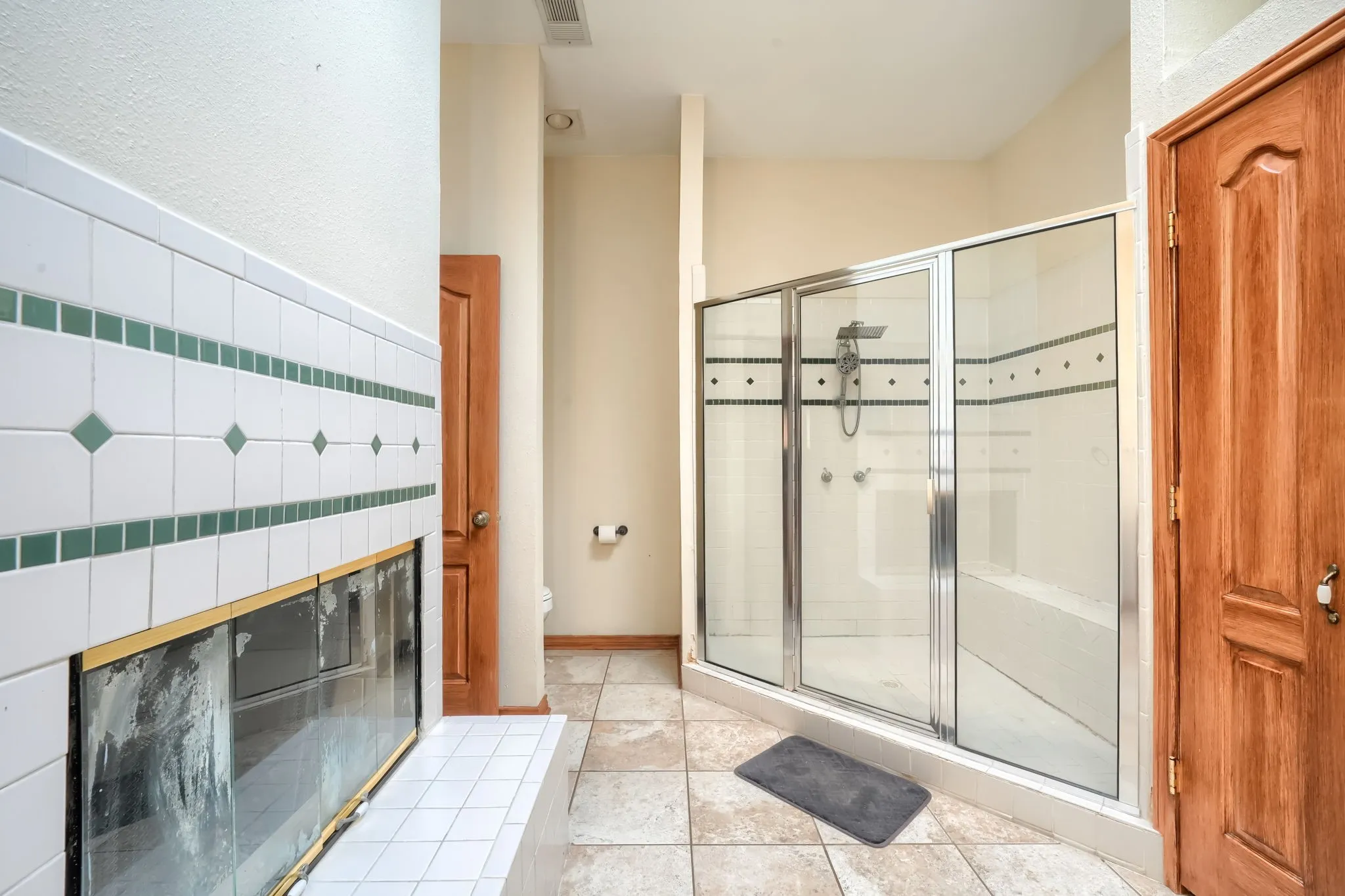Single Family Residence For Sale in Dallas County , 4502 Dexham Road, Rowlett, Texas 75088, 4 Bedroom, 4 Bathroom, 3 Garage spaces, 2,949 Sqft, built in 1995, mls#21282709, Real Estate Agent in Rowlett, Homes For Sale in Dallas county, Homes For Sale in Rowlett, Realtor in Rowlett Texas, Real Estate Brokerage Independent Realty Texas, Luminita Cordes Realtor