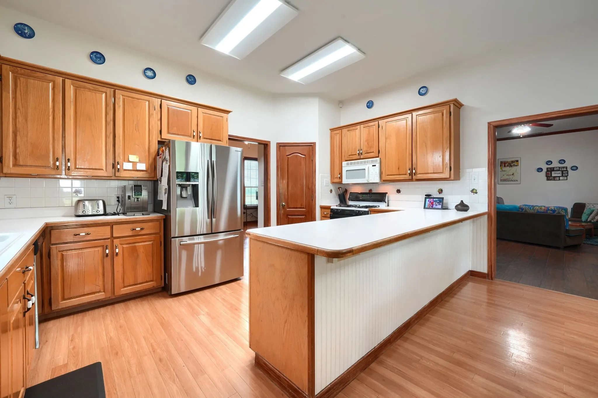 Single Family Residence For Sale in Dallas County , 4502 Dexham Road, Rowlett, Texas 75088, 4 Bedroom, 4 Bathroom, 3 Garage spaces, 2,949 Sqft, built in 1995, mls#21282709, Real Estate Agent in Rowlett, Homes For Sale in Dallas county, Homes For Sale in Rowlett, Realtor in Rowlett Texas, Real Estate Brokerage Independent Realty Texas, Luminita Cordes Realtor